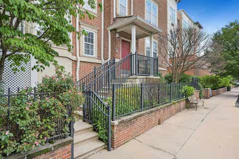 Condo For Sale - 200 Dey St #231<br/> Harrison, NJ 07029