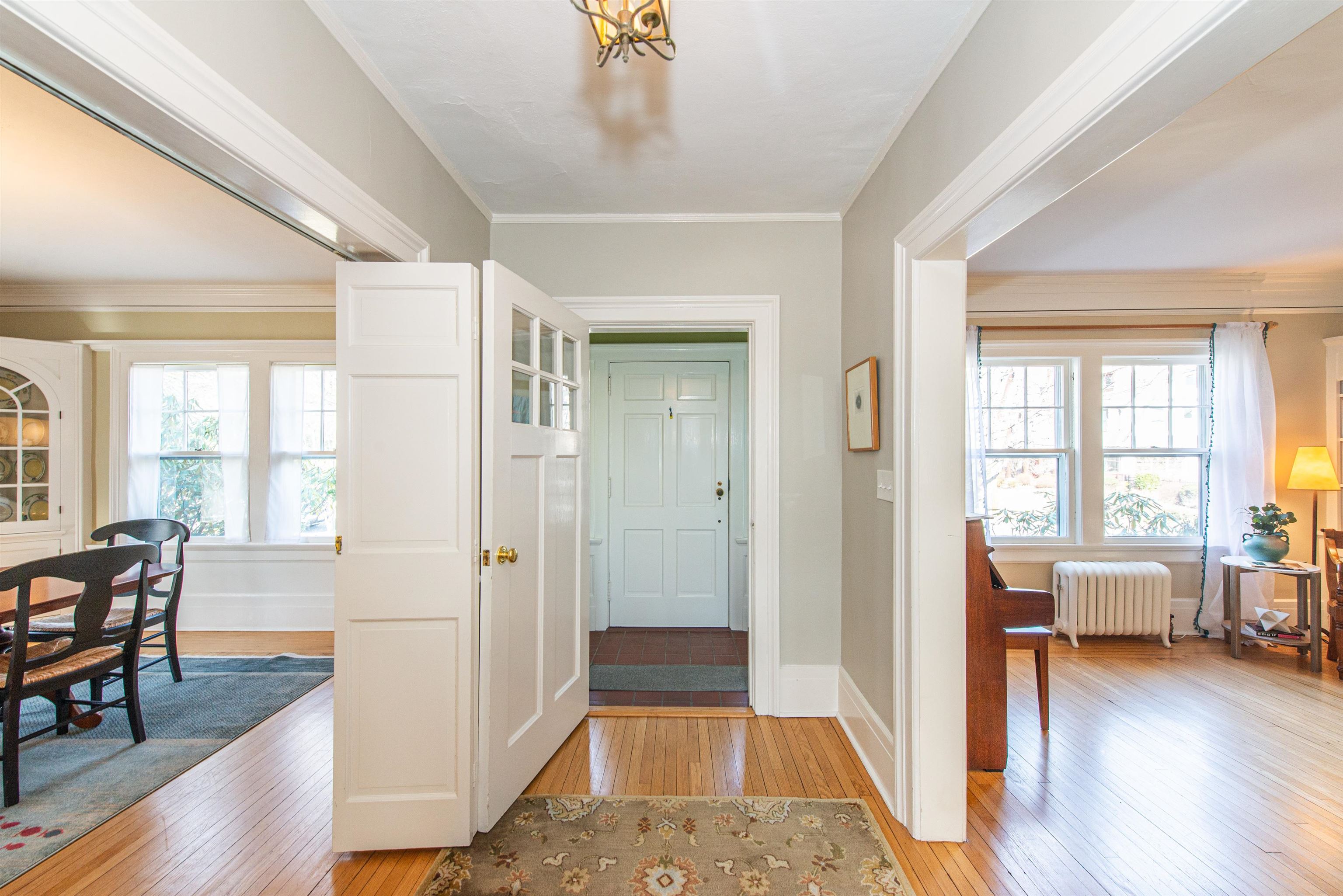 40 Godfrey Rd, Montclair, New Jersey image 2
