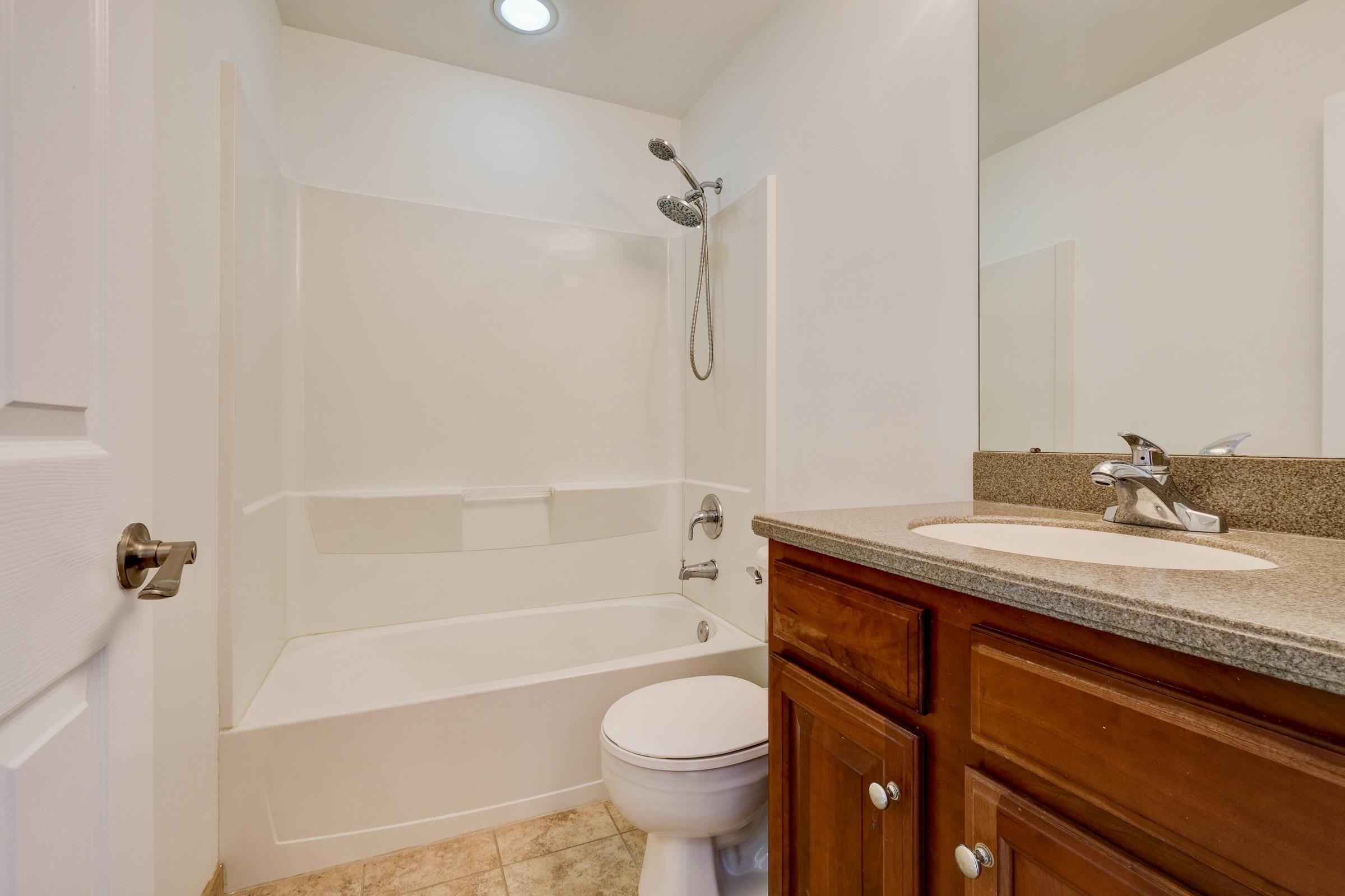 27 Mallard Pl, Secaucus, New Jersey image 33