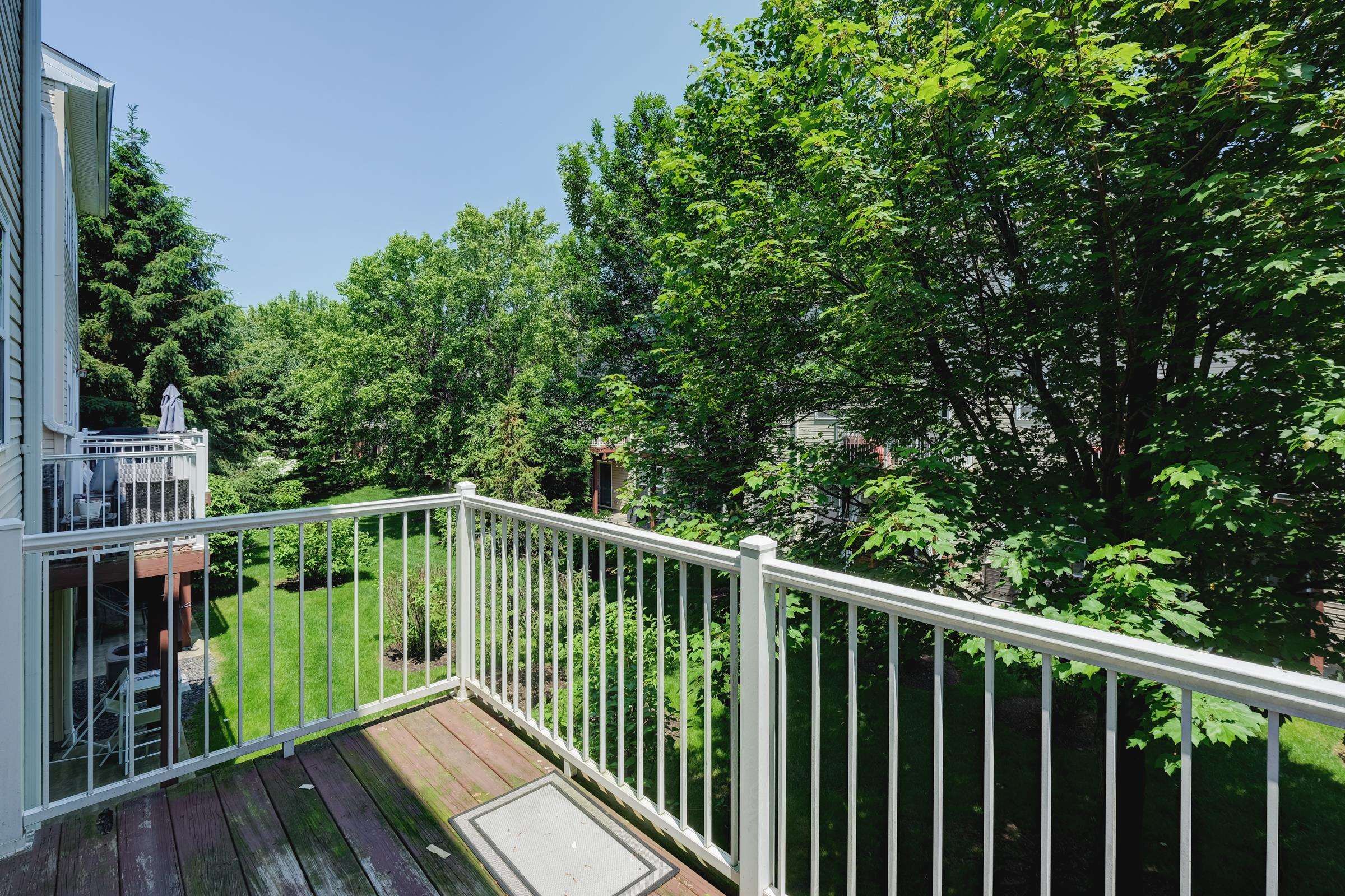 27 Mallard Pl, Secaucus, New Jersey image 14