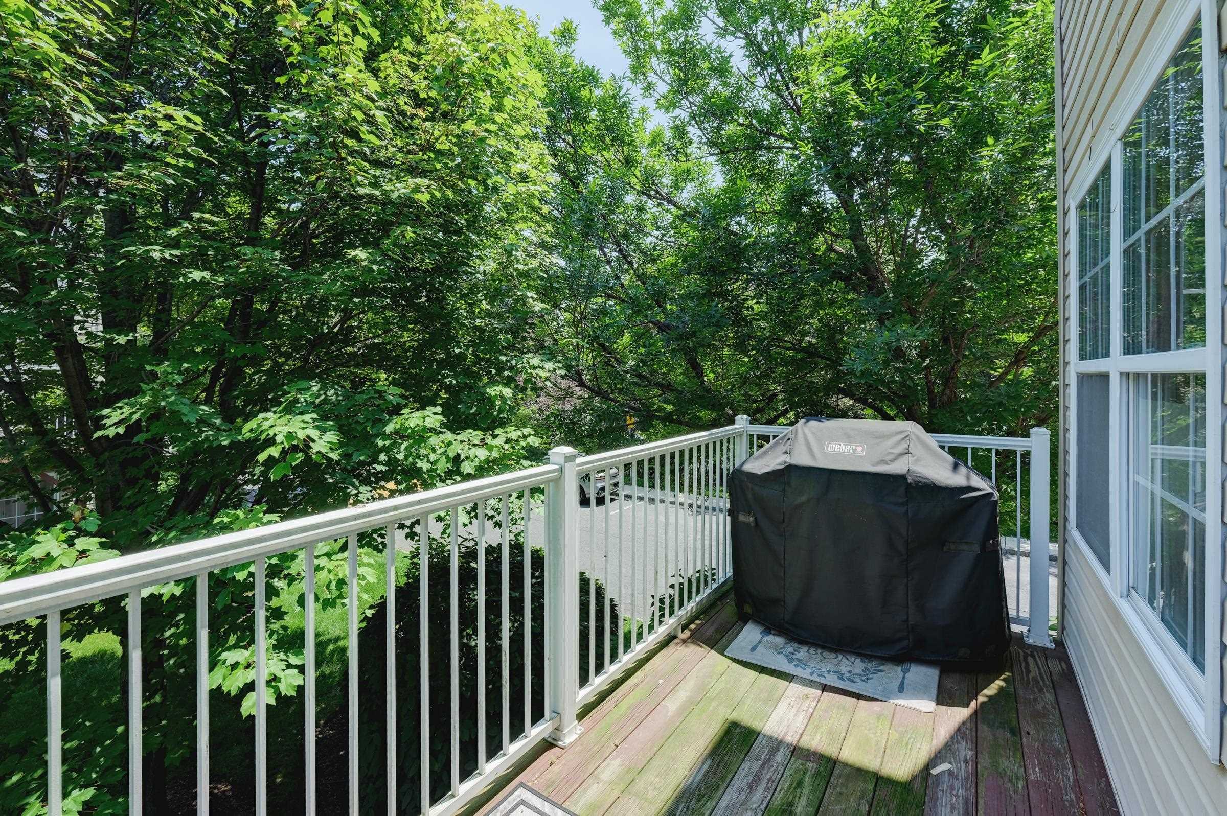 27 Mallard Pl, Secaucus, New Jersey image 13