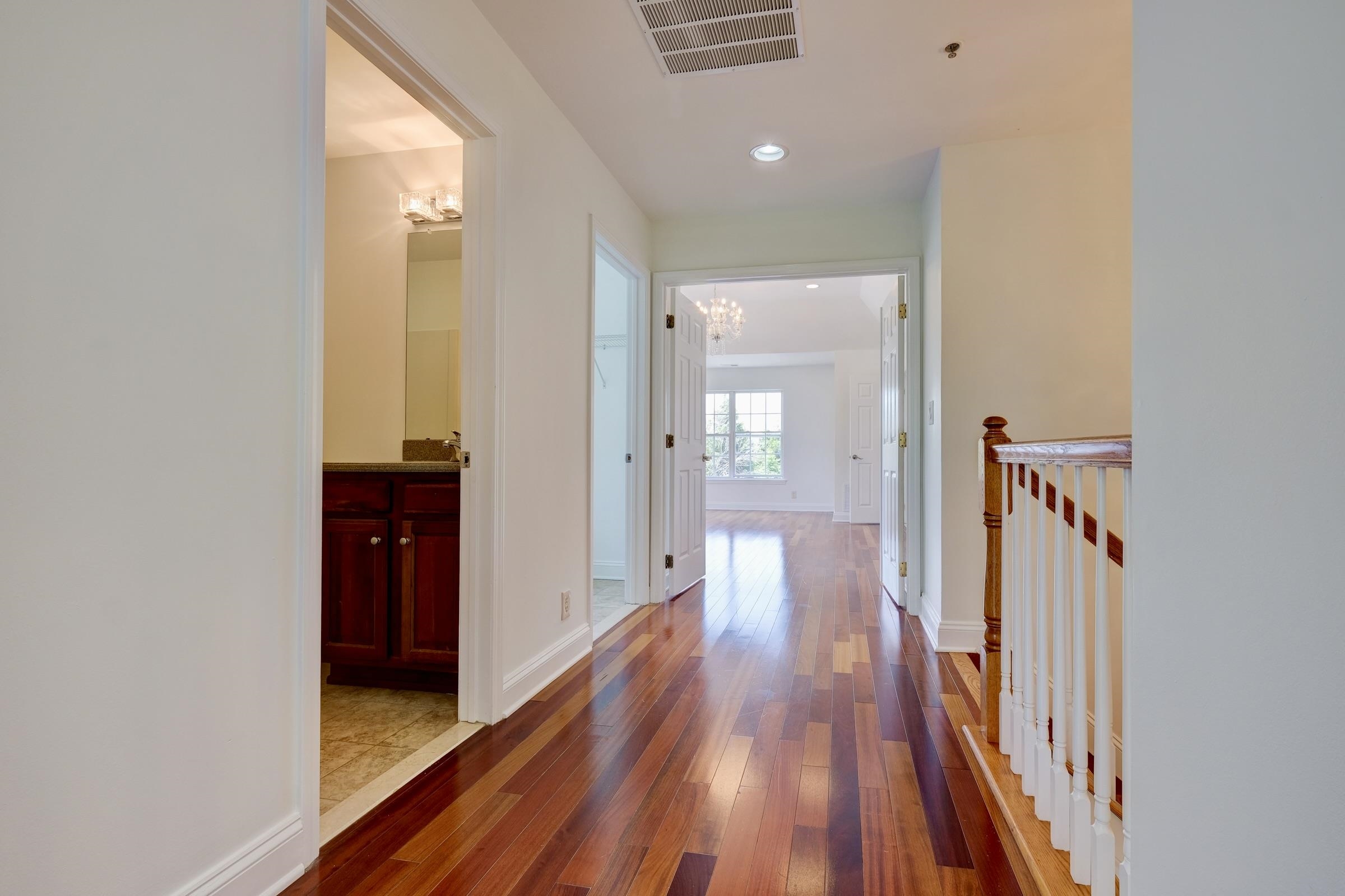 27 Mallard Pl, Secaucus, New Jersey image 18