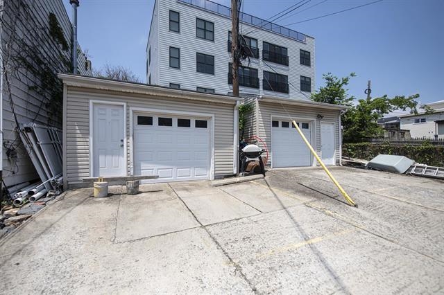 296-302 PATERSON PLANK RD