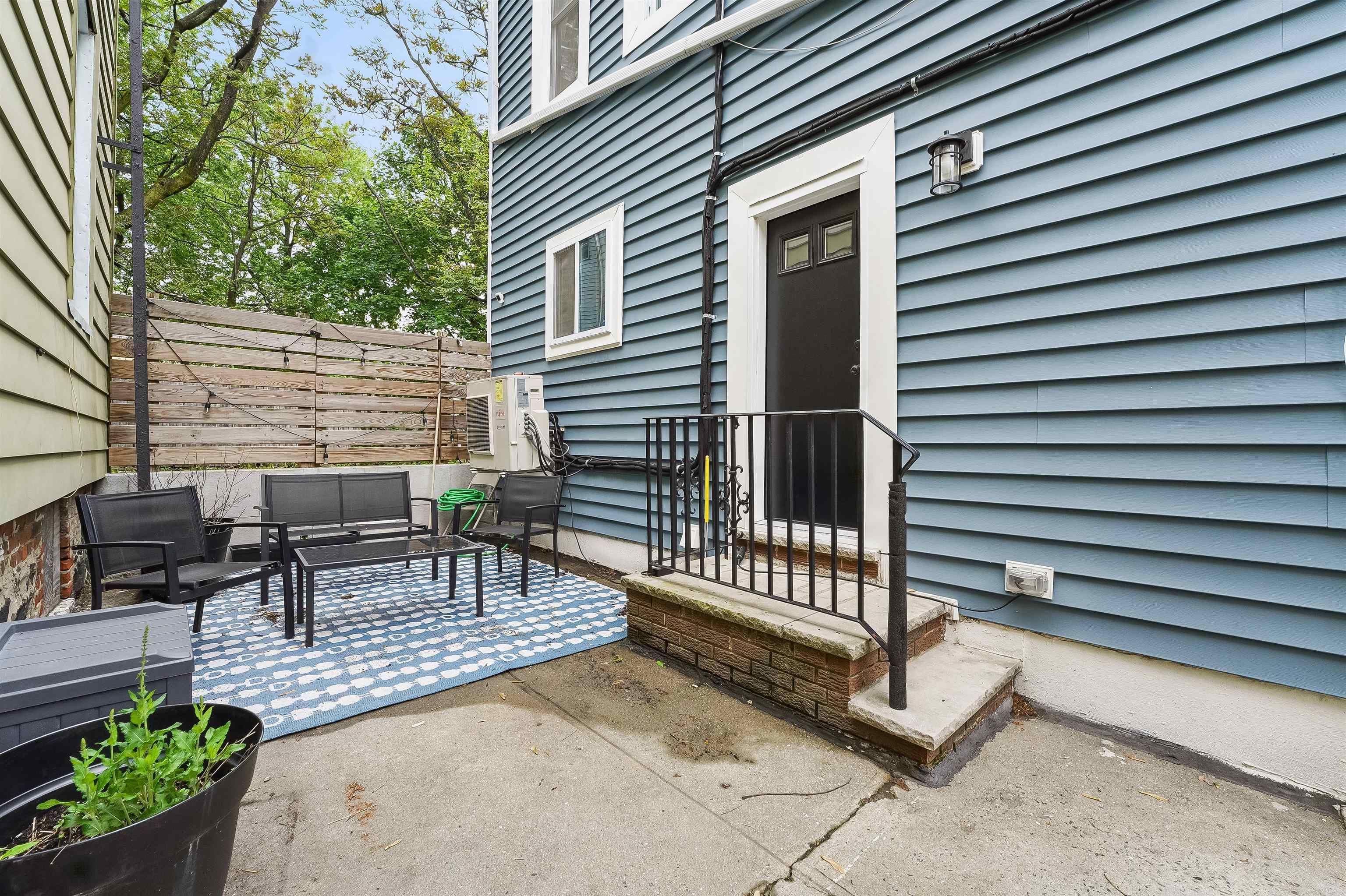 106 Griffith St, Jersey City, New Jersey image 19