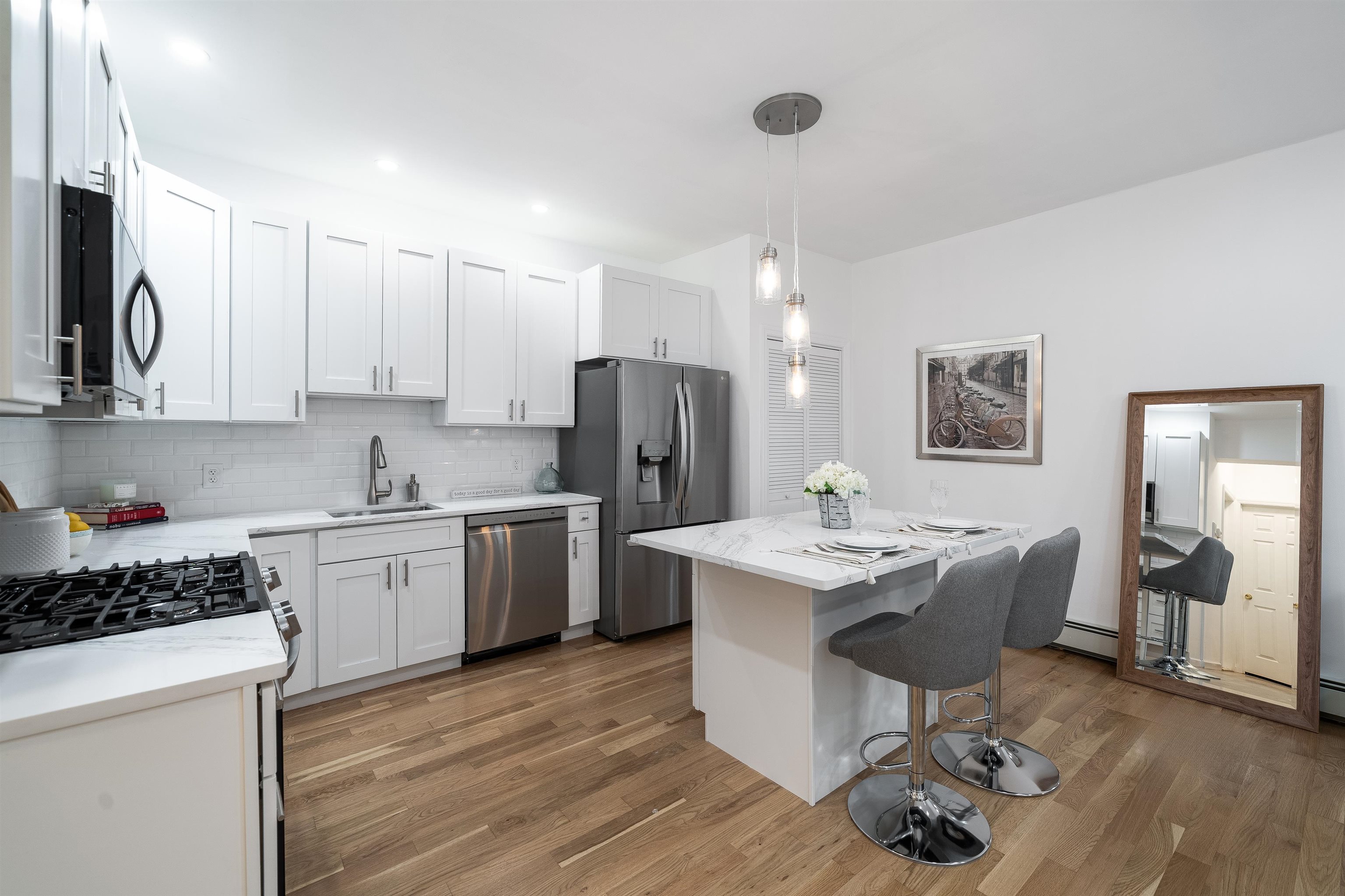 556 1st St #10, Hoboken, New Jersey image 3