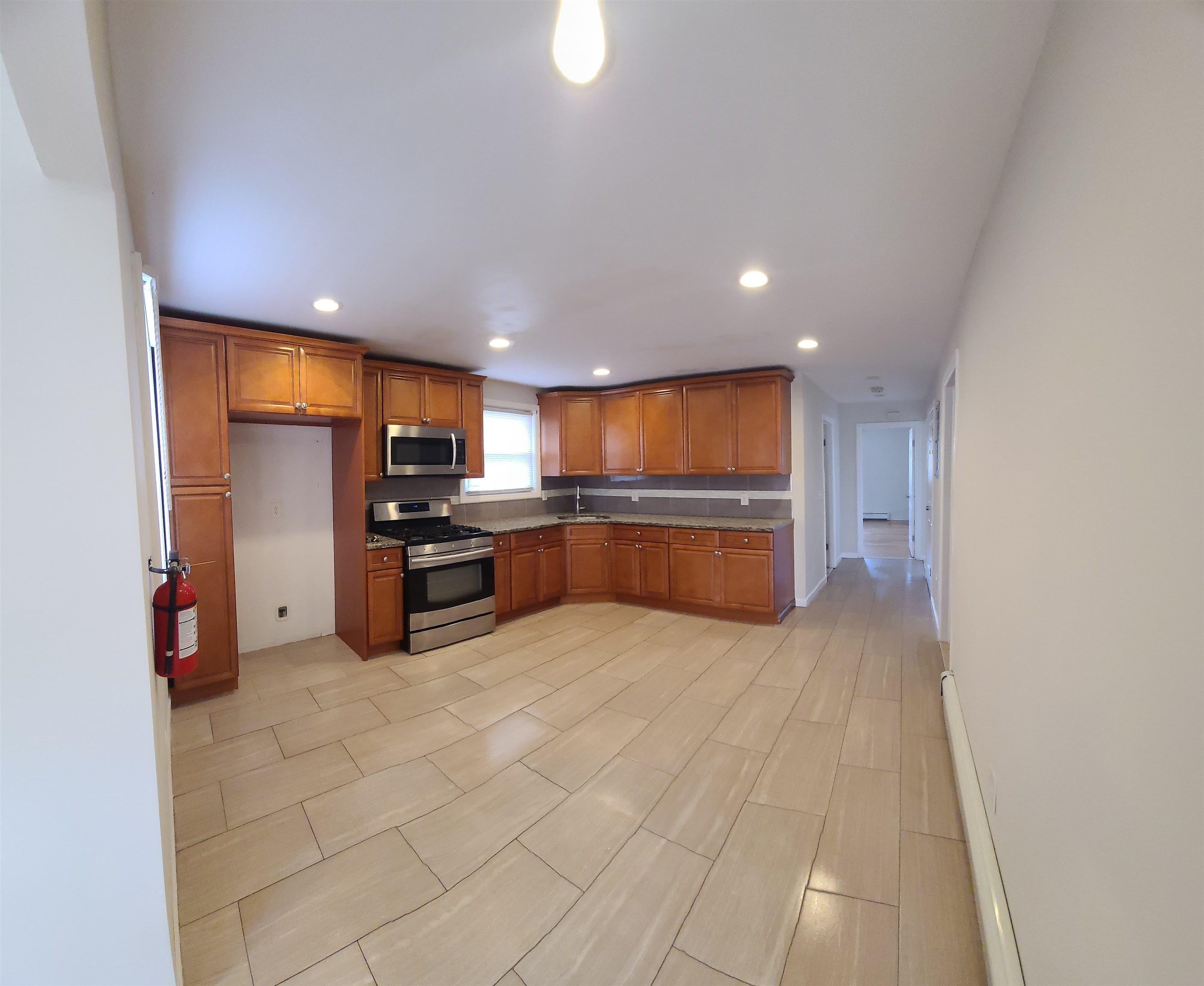 542 35th St, Union City, New Jersey image 8