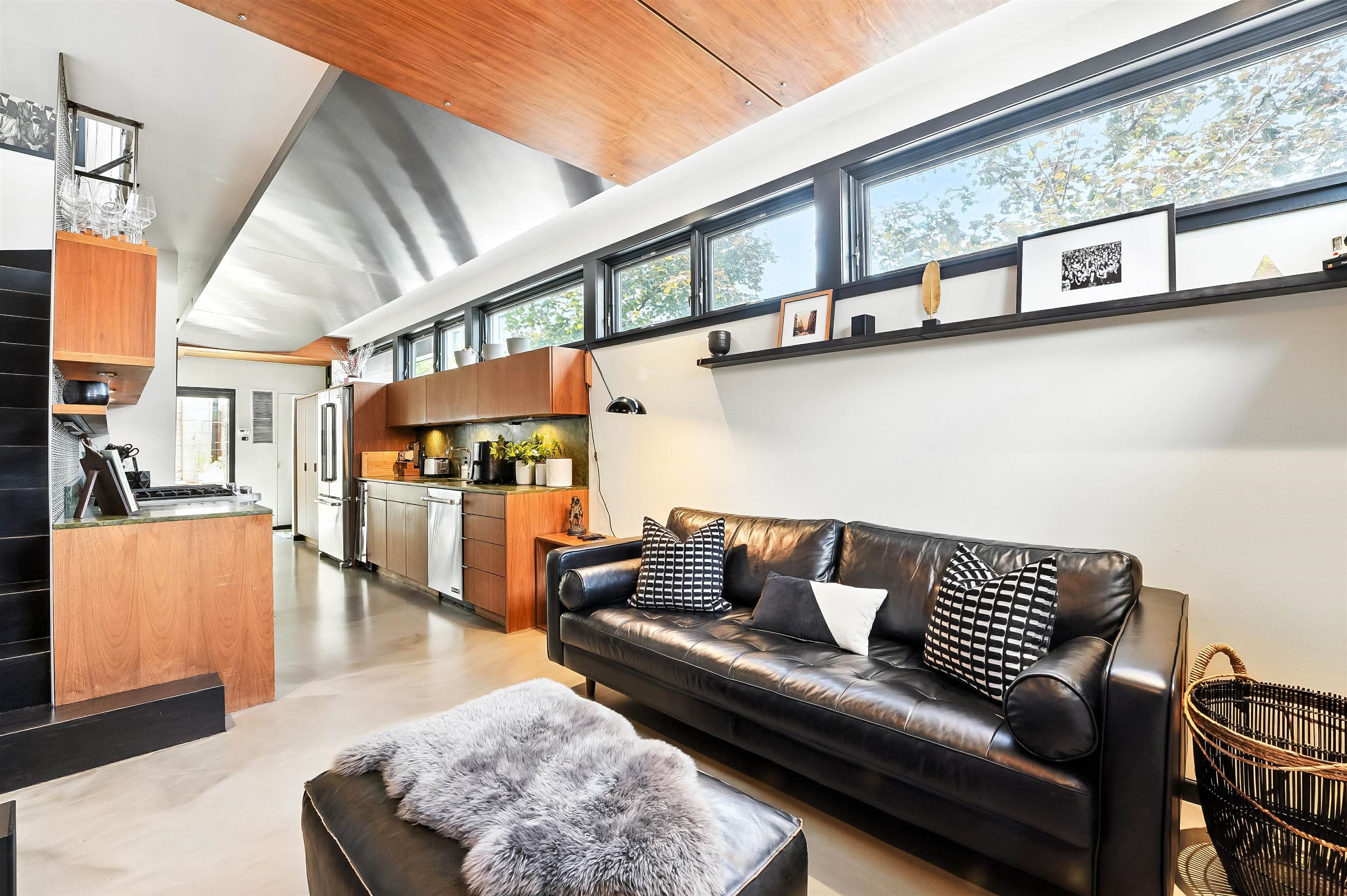 33 WILLOW TERRACE