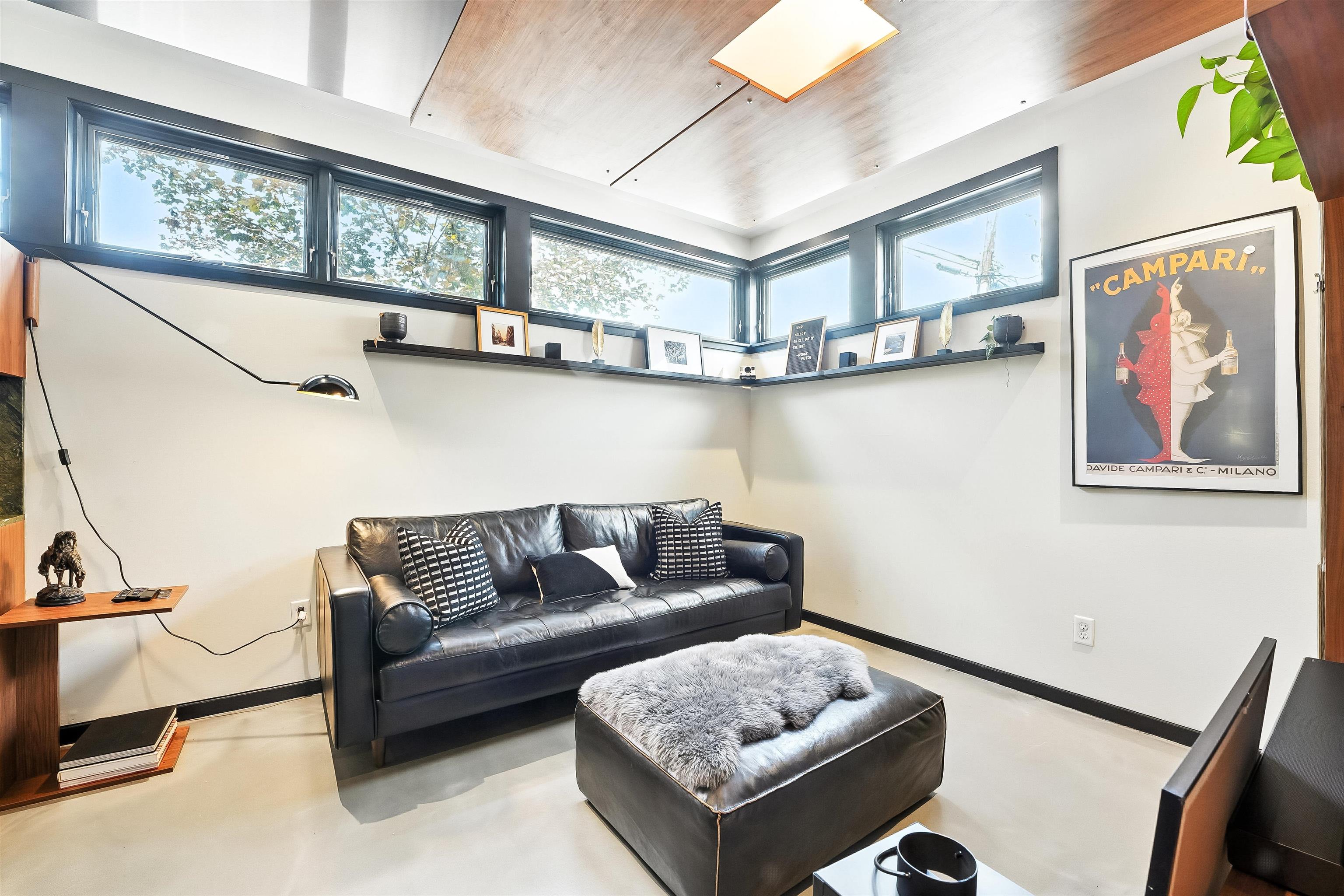 33 WILLOW TERRACE