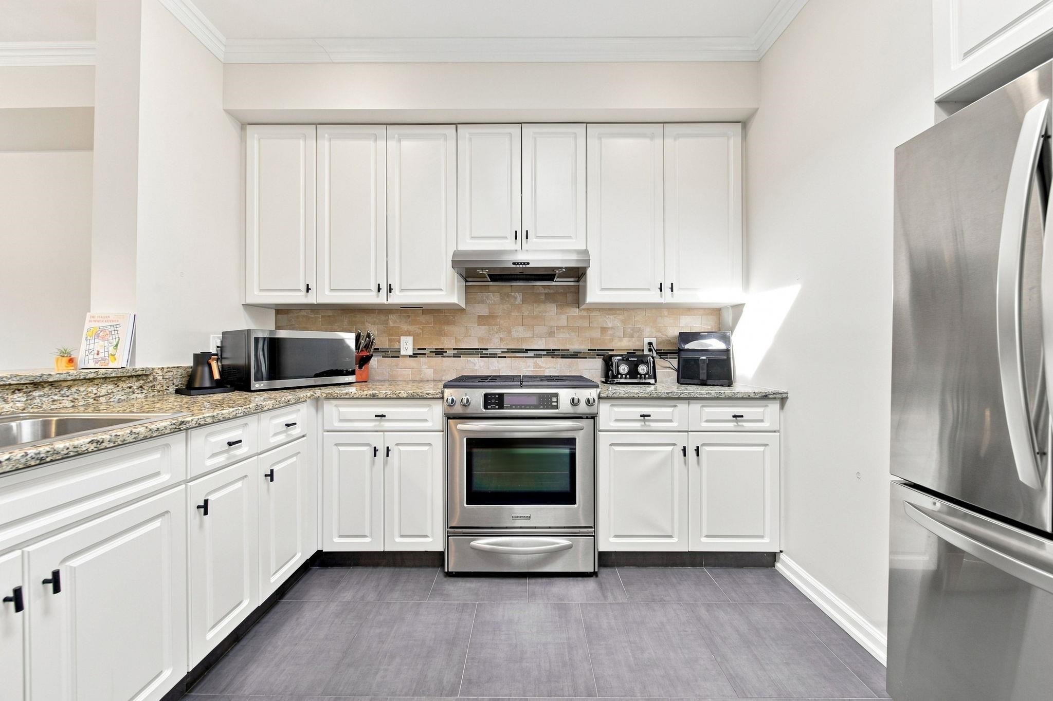 Search Homes 4 81 GRAND ST PH