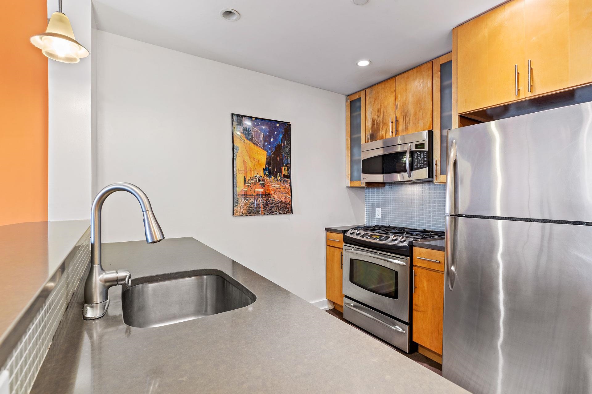 3312 Hudson Ave #7D, Union City, New Jersey image 16