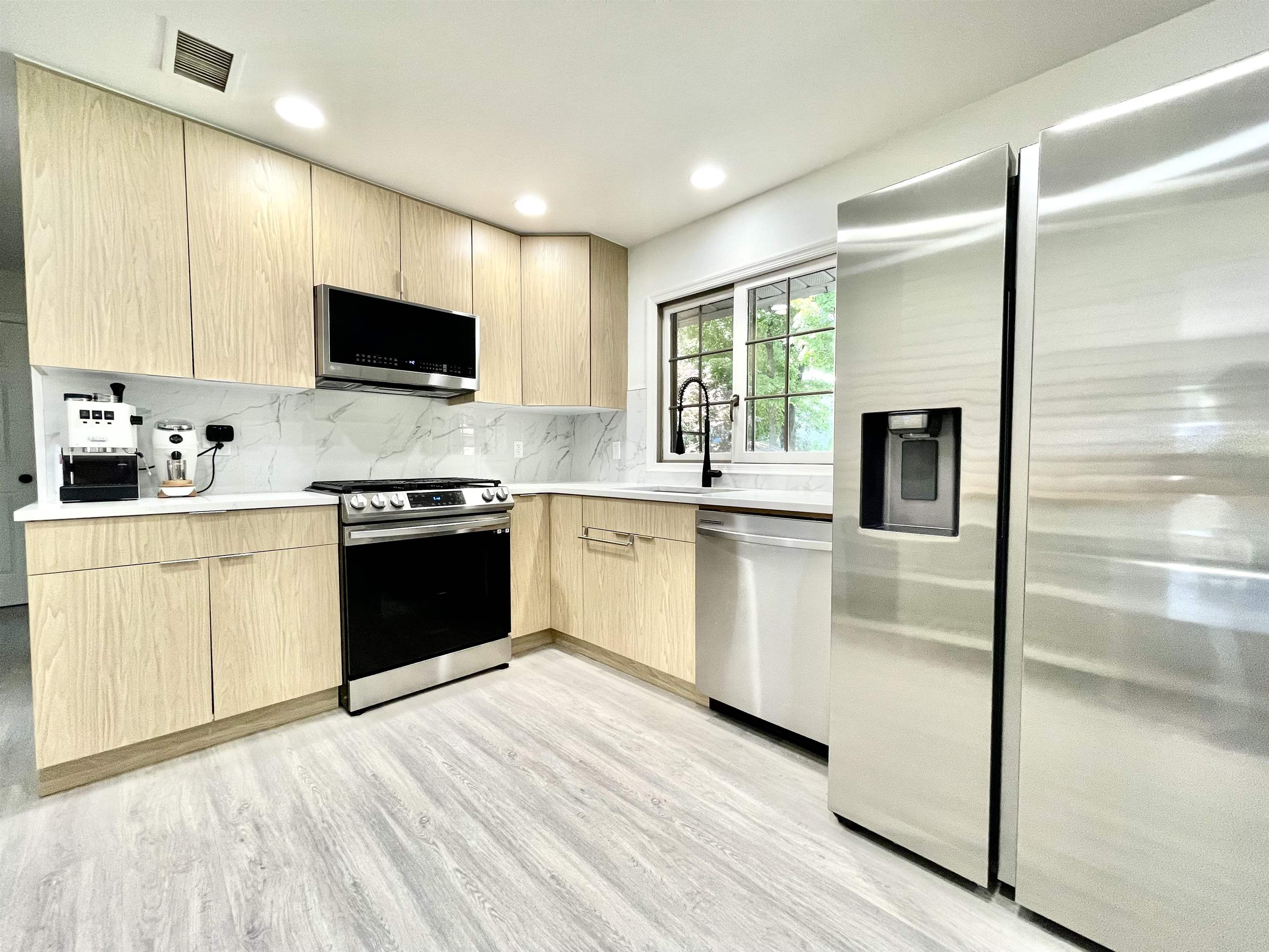 149 WEST CLINTON AVE - Photo 3