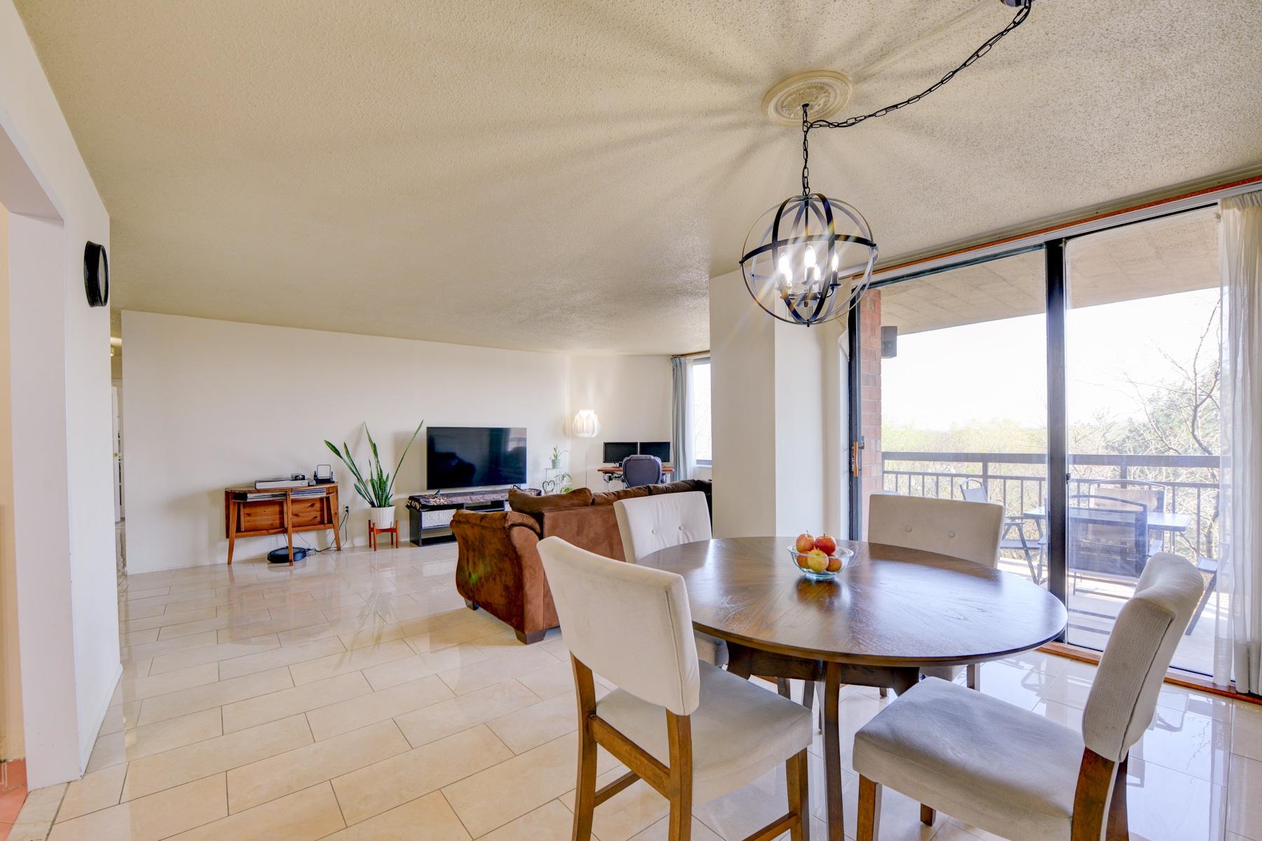 525 Harmon Cove Tower #525, Secaucus, New Jersey image 3