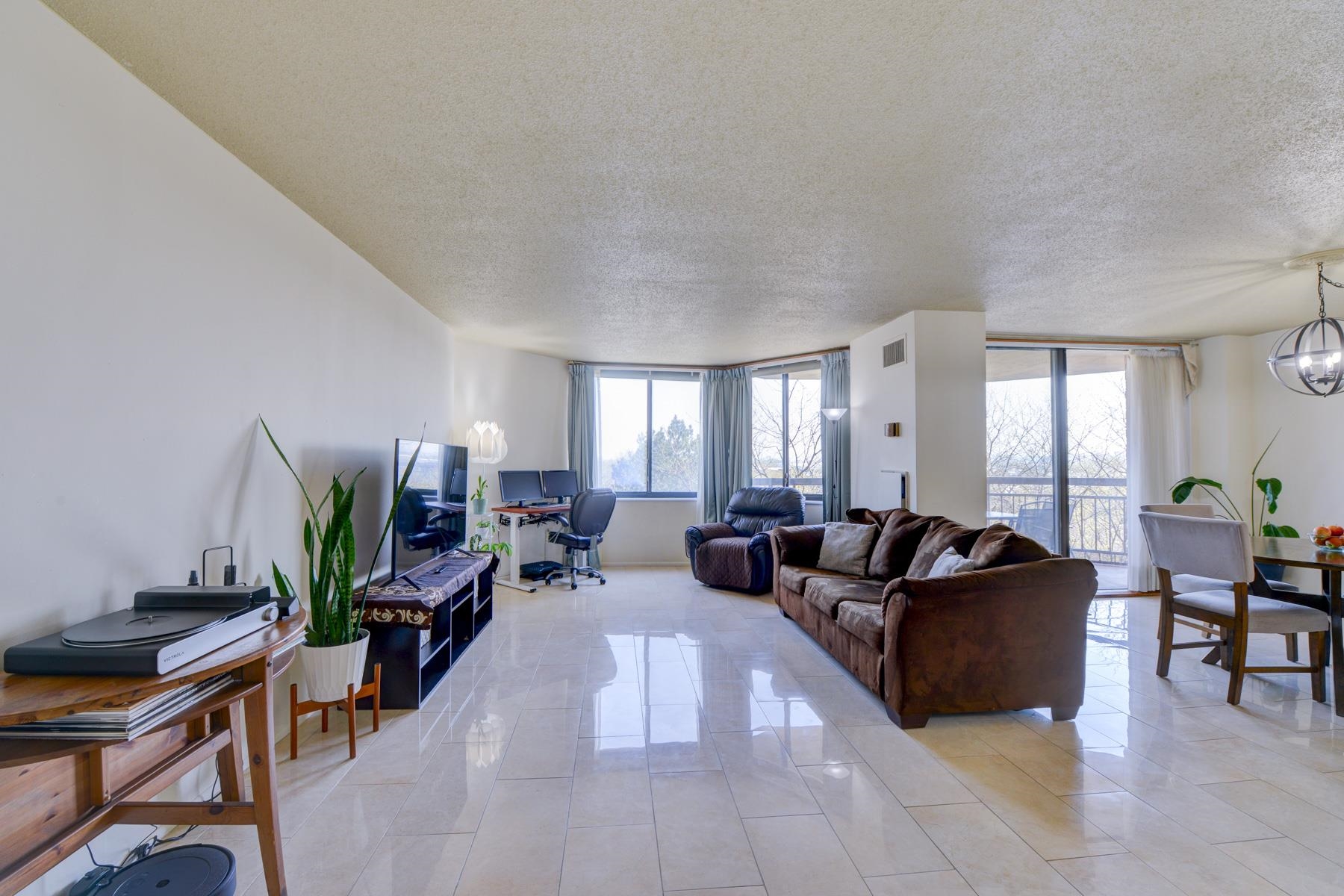 525 Harmon Cove Tower #525, Secaucus, New Jersey image 2