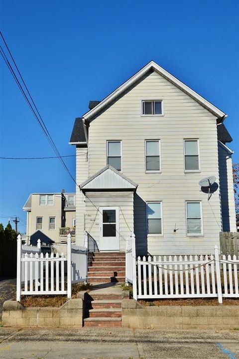 MLS: 250004482