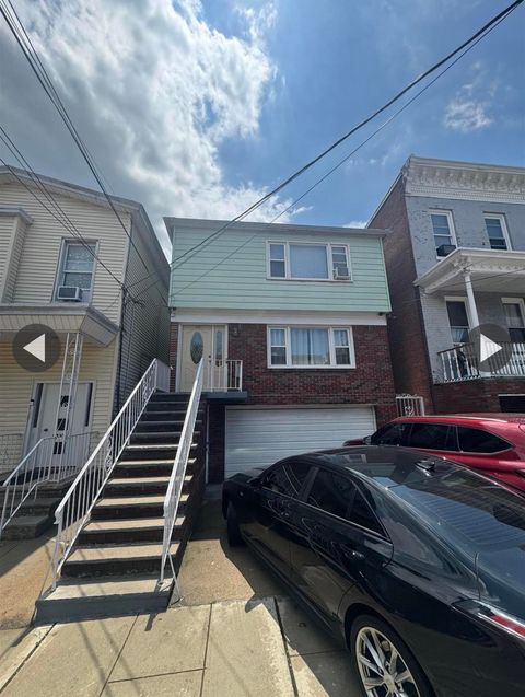 Multifamily For Sale - 315 22nd St<br/> Union City, NJ 07087