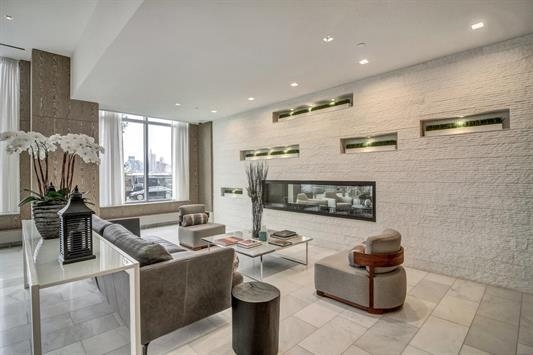 9 Avenue At Port Imperial #803, West New York, New Jersey image 32