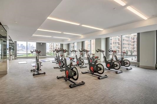 9 Avenue At Port Imperial #803, West New York, New Jersey image 30
