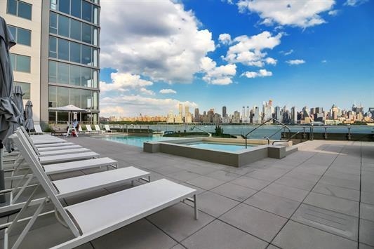 9 Avenue At Port Imperial #803, West New York, New Jersey image 37