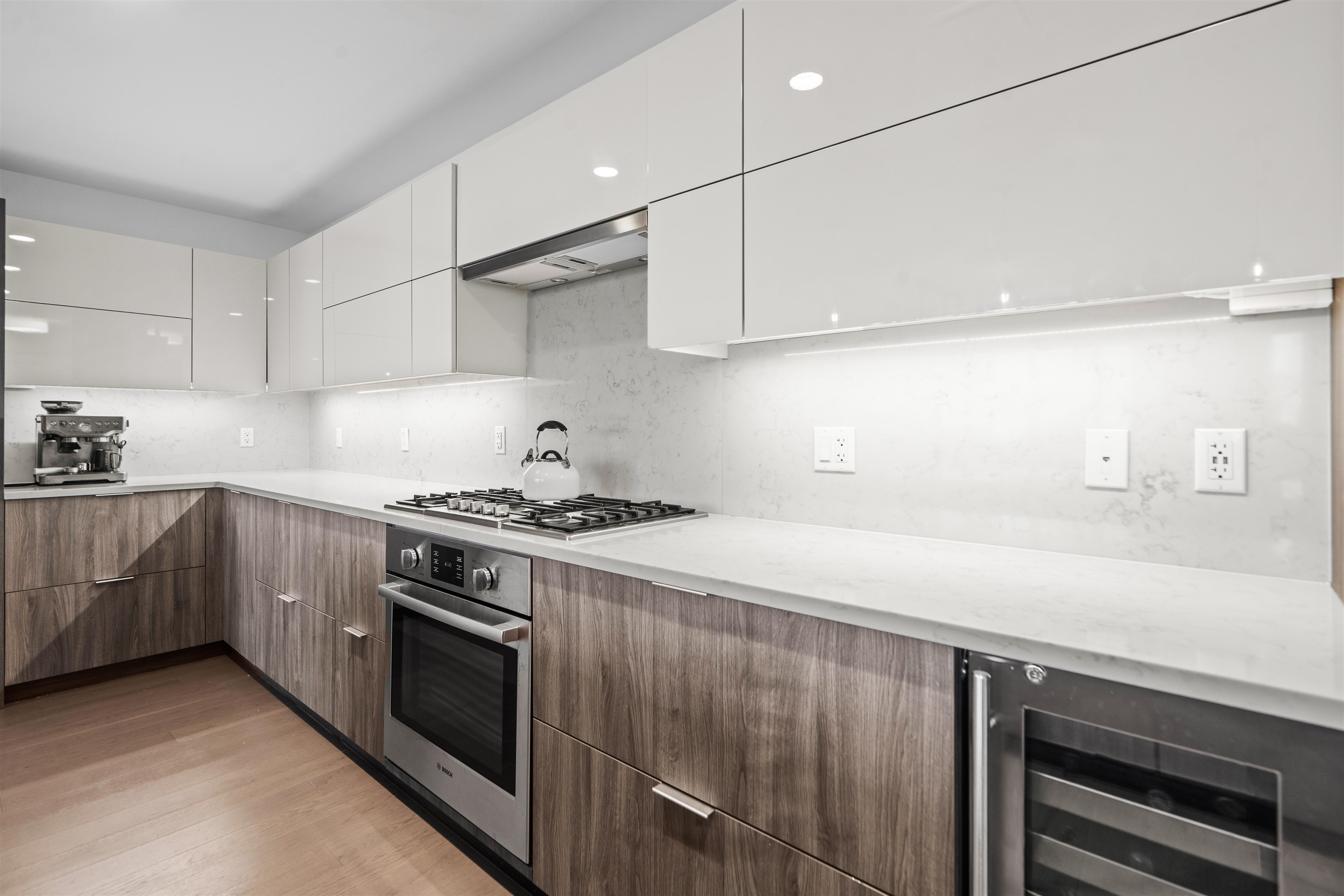 9 Avenue At Port Imperial #803, West New York, New Jersey image 4