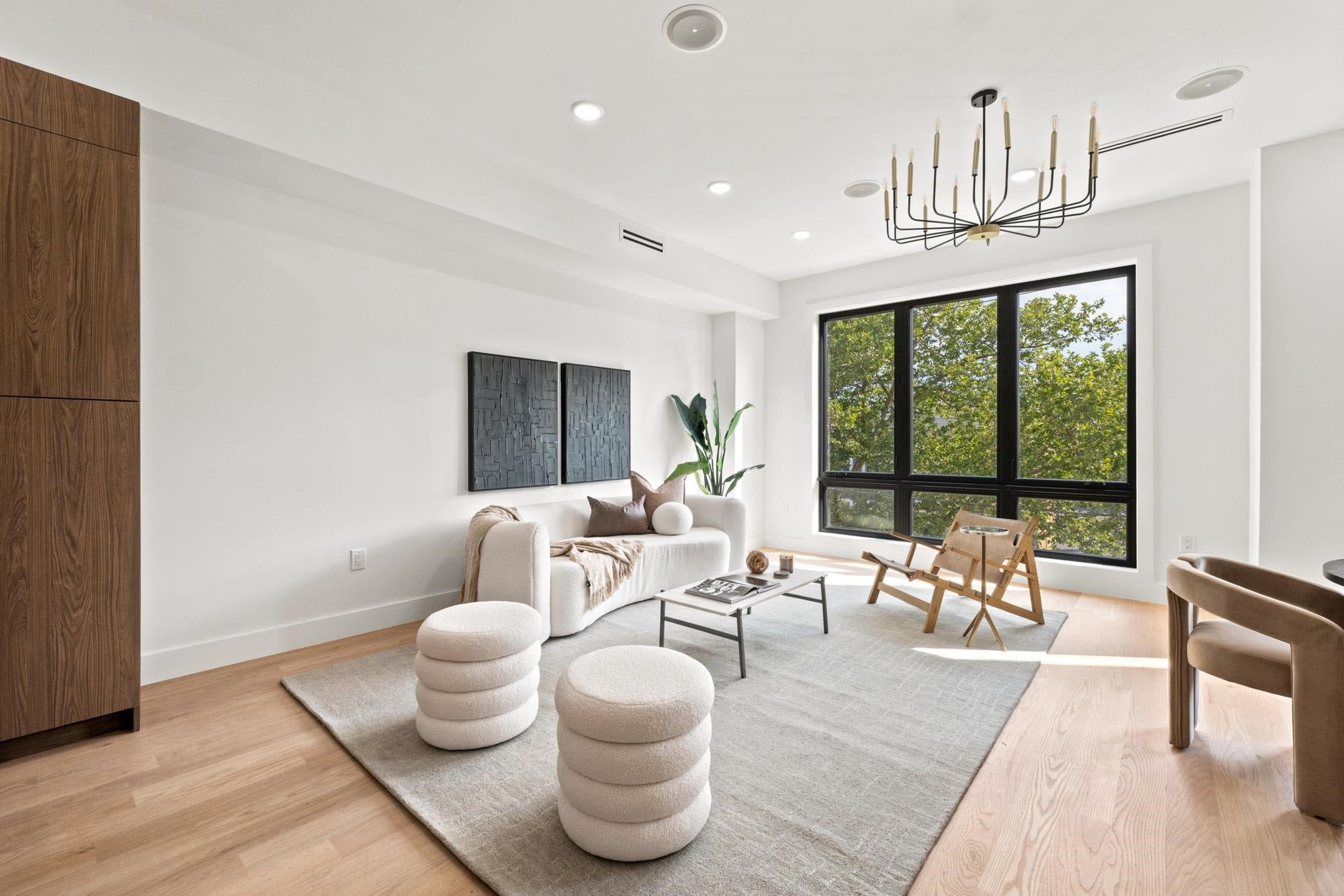 42 WAVERLY ST 2
