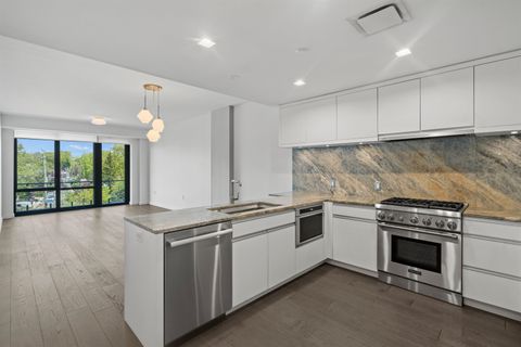 Townhouse For Sale - 320 Adolphus Ave #404<br/> Bergen County, Cliffside Park, NJ 07010