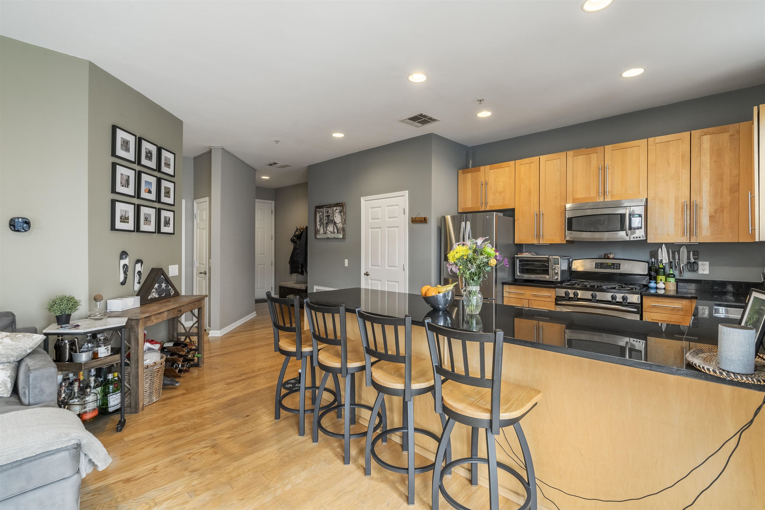 1200 Grand St #401, Hoboken, New Jersey image 7