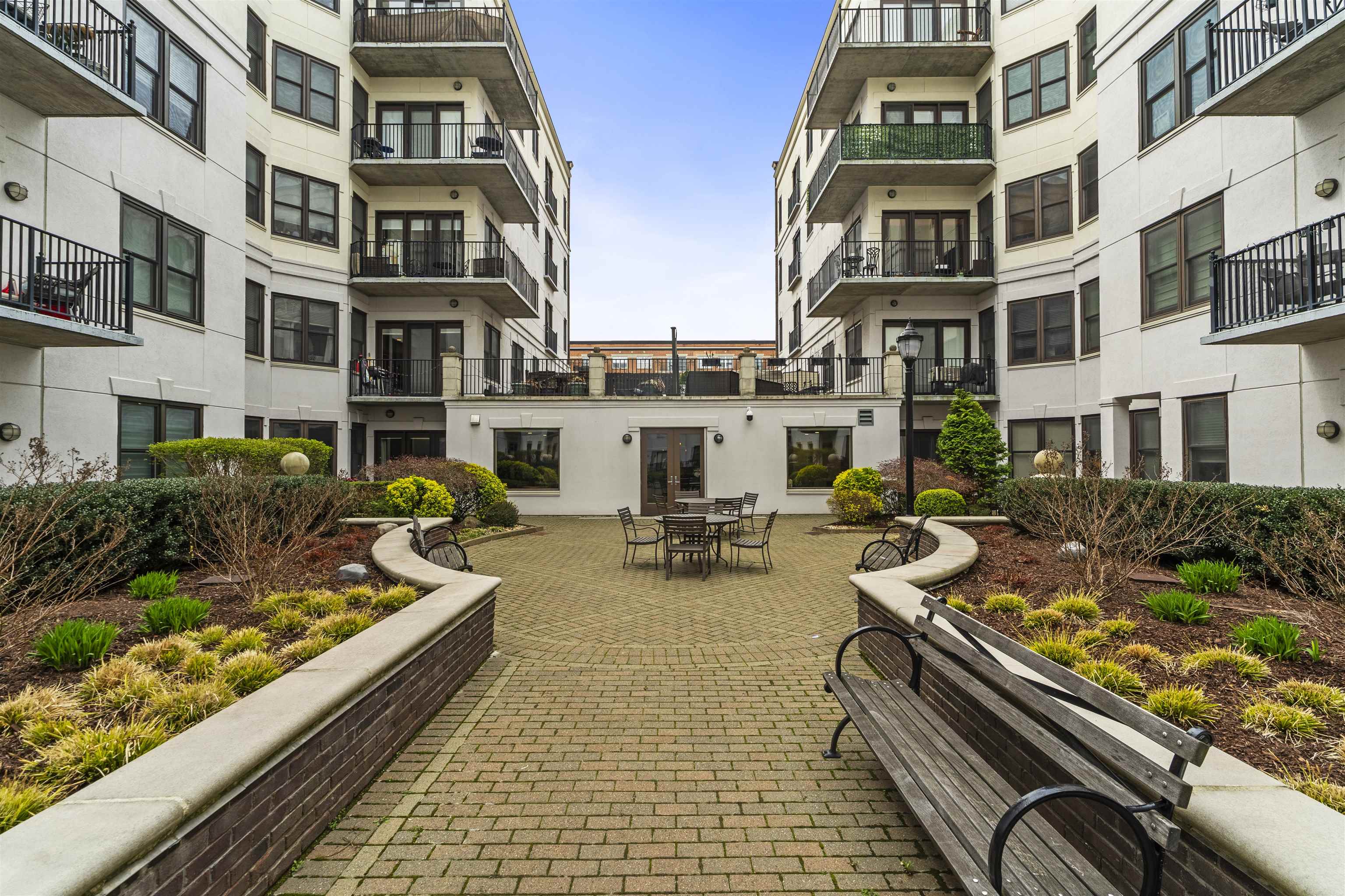 1200 Grand St #401, Hoboken, New Jersey image 2