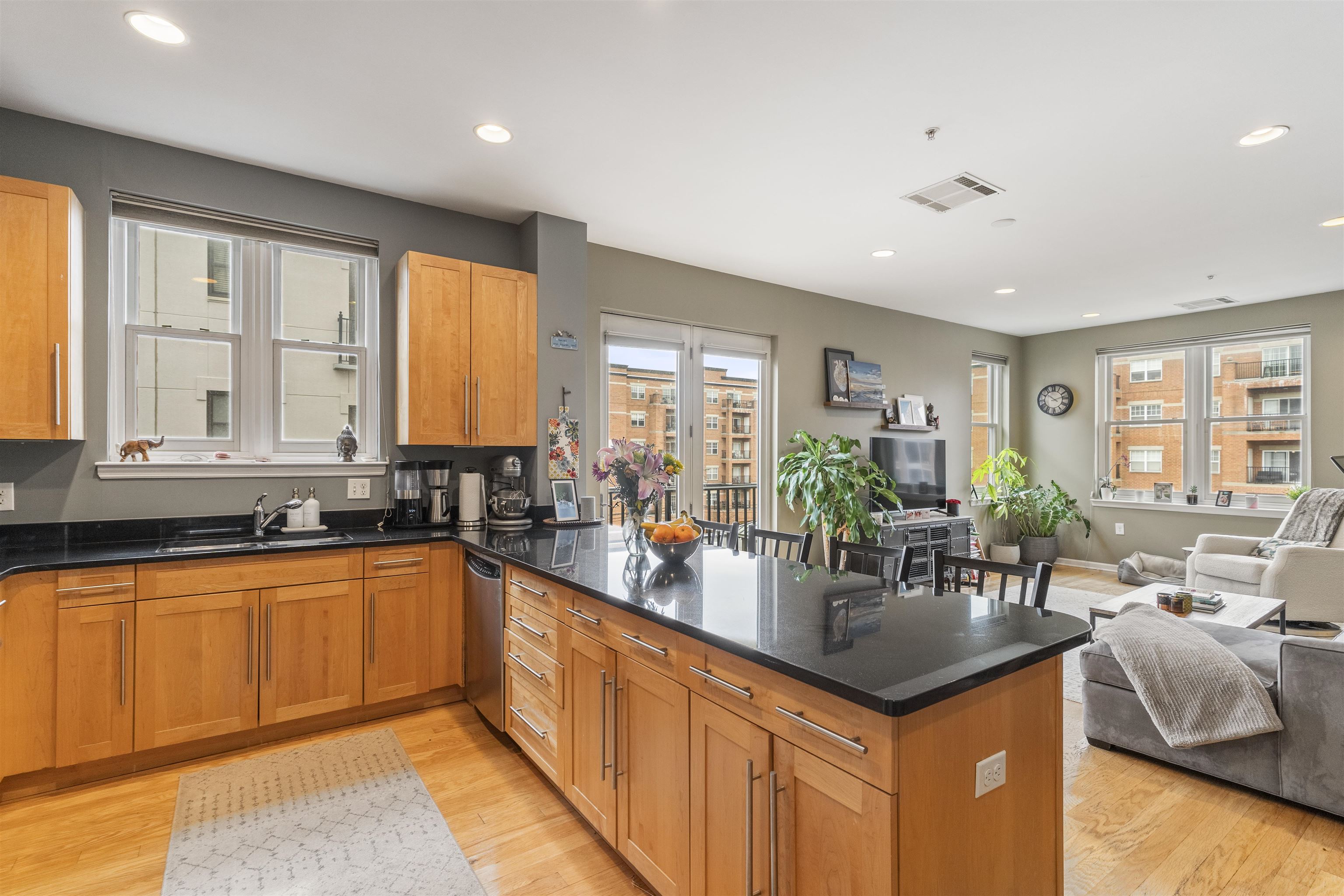 1200 Grand St #401, Hoboken, New Jersey image 4