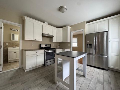 MLS: 250007638