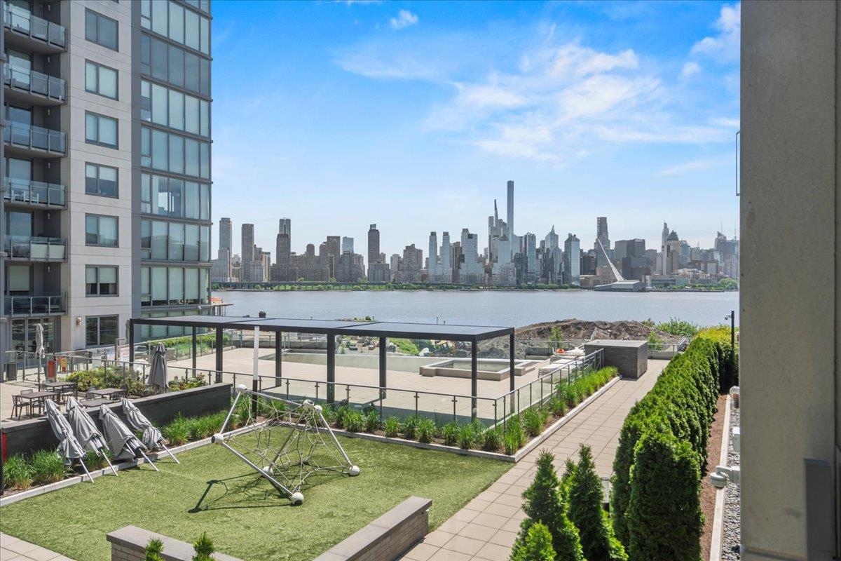9 Avenue At Port Imperial #416, West New York, New Jersey image 34