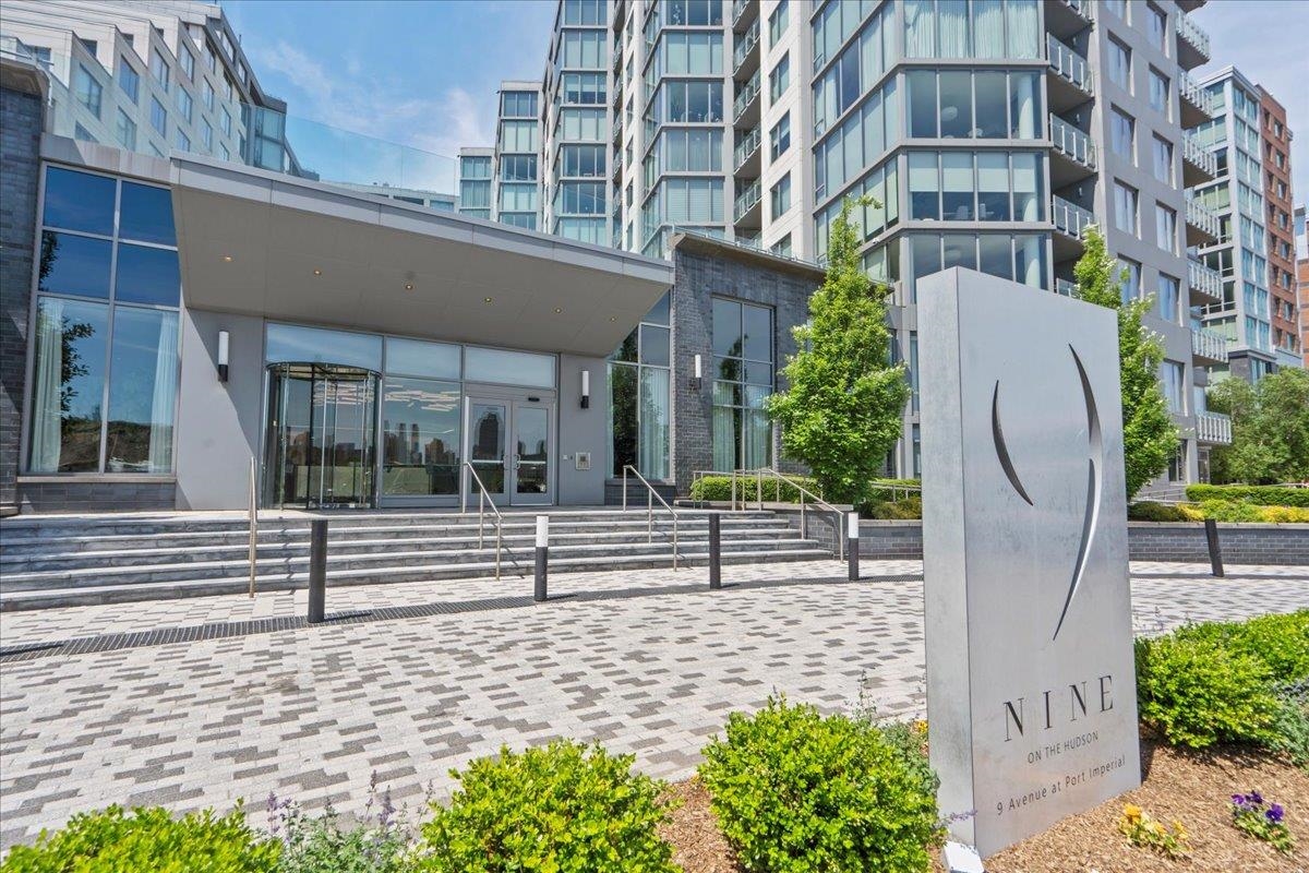 9 Avenue At Port Imperial #416, West New York, New Jersey image 26