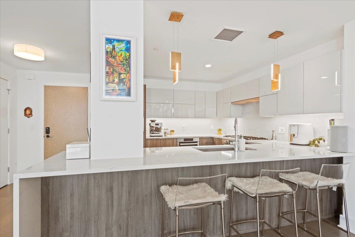 9 Avenue At Port Imperial #416, West New York, New Jersey image 10