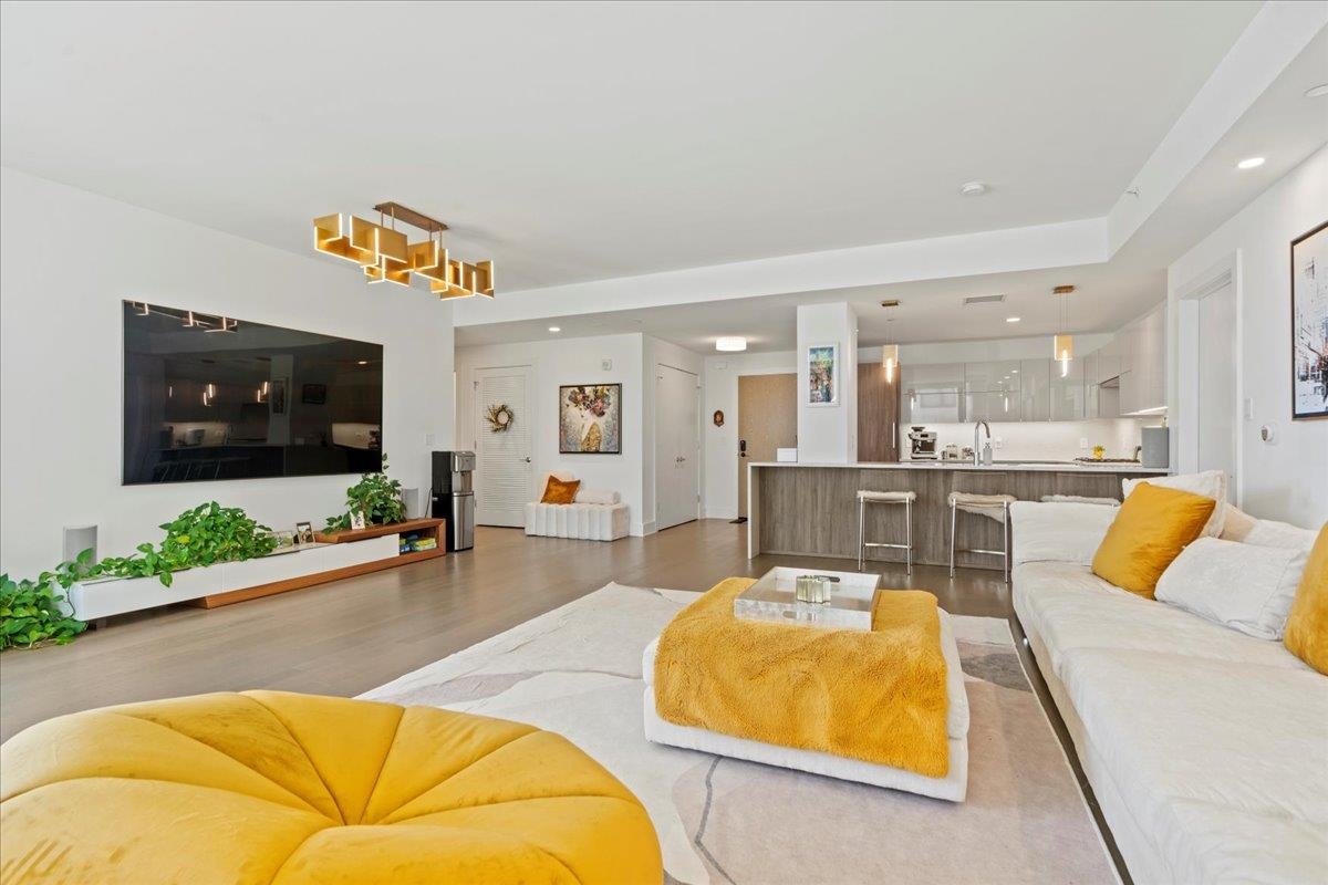 9 Avenue At Port Imperial #416, West New York, New Jersey image 2