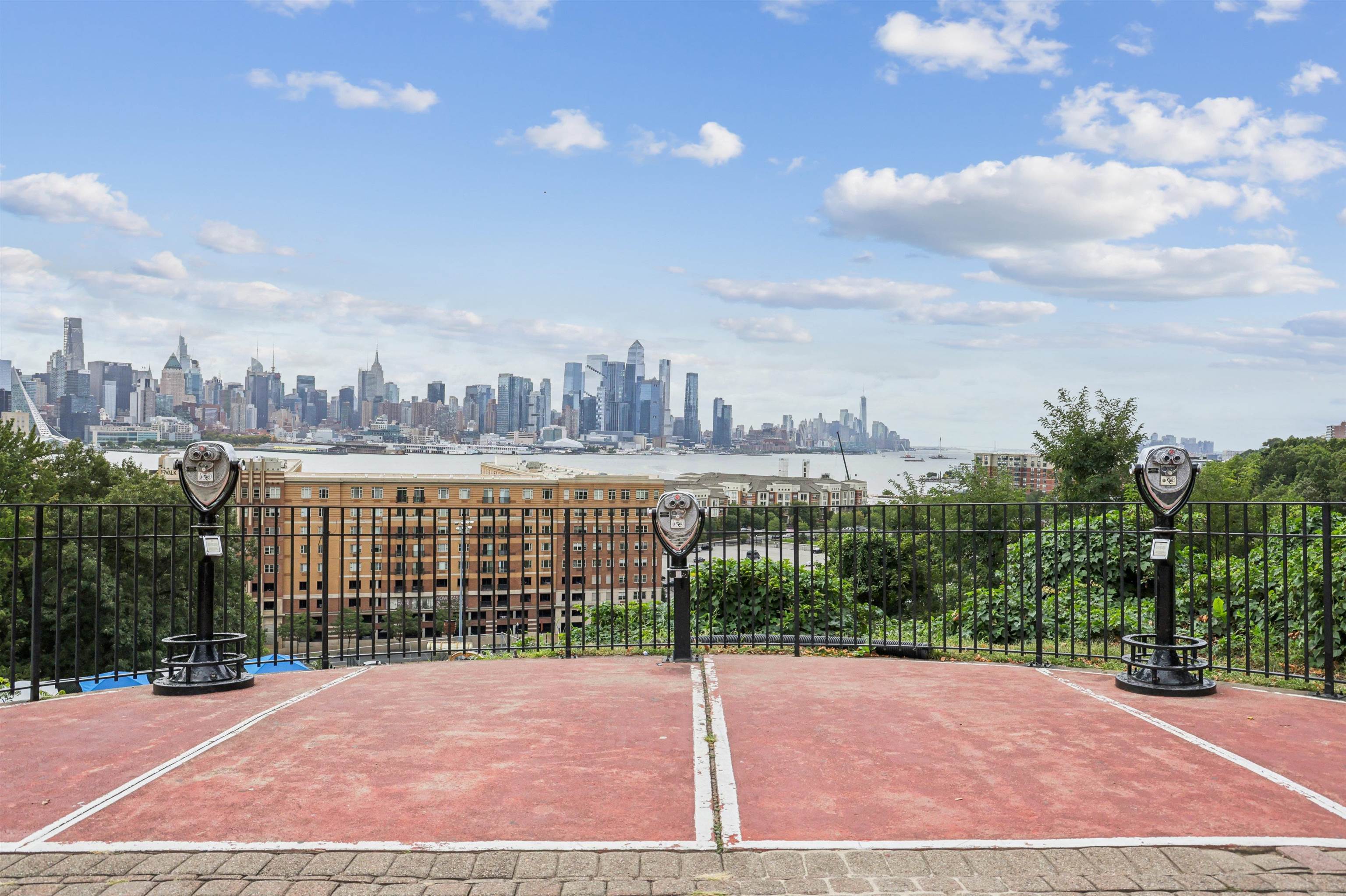 6040 Boulevard #24F, West New York, New Jersey image 25