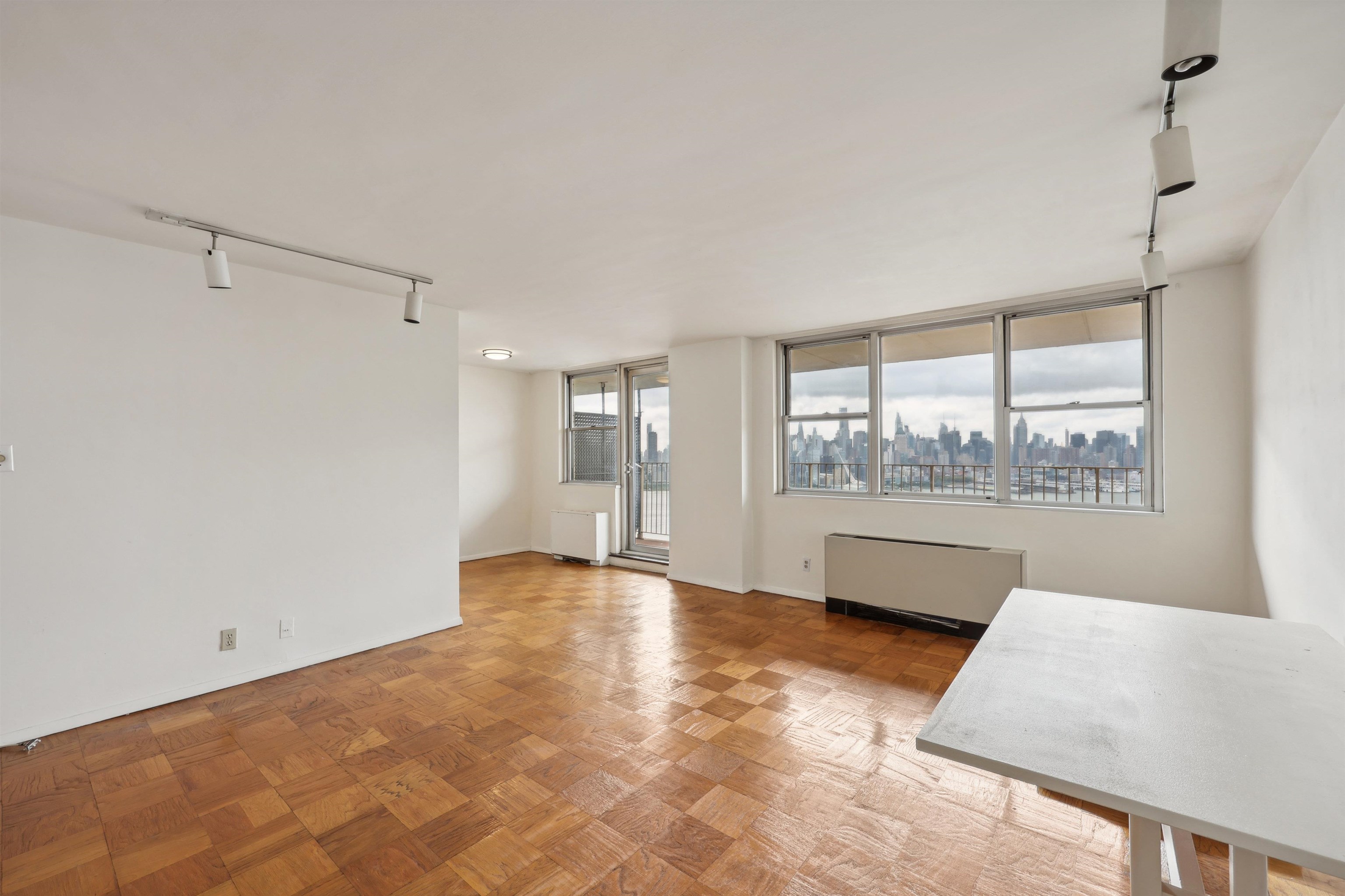 6040 Boulevard #24F, West New York, New Jersey image 7