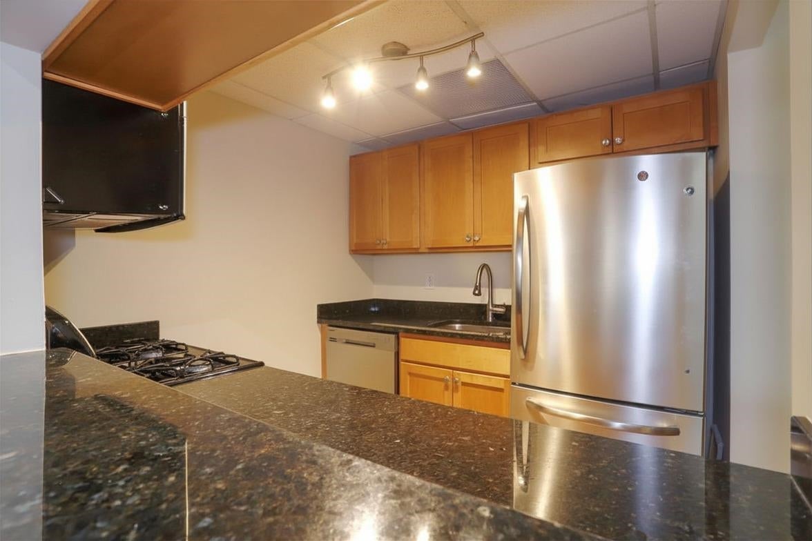 186 WAYNE ST 320
