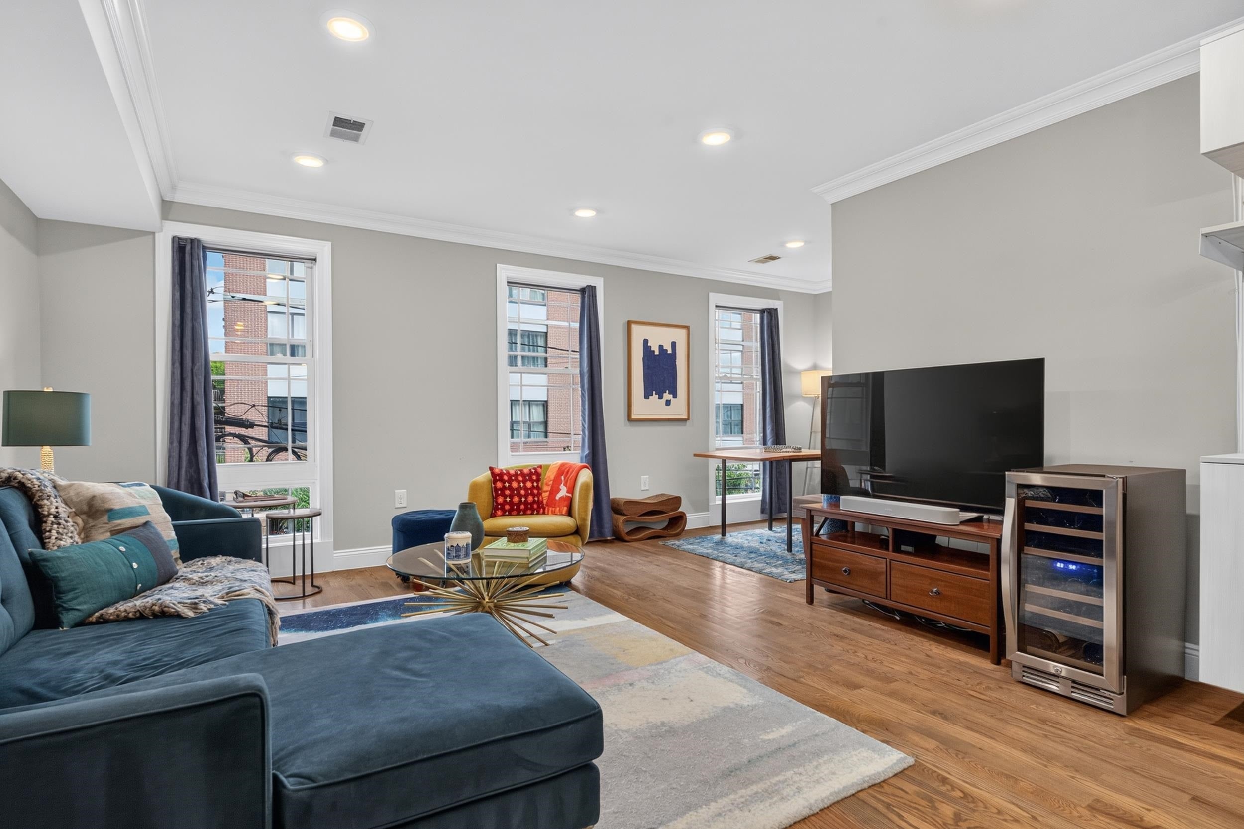 63 SKILLMAN AVE 2