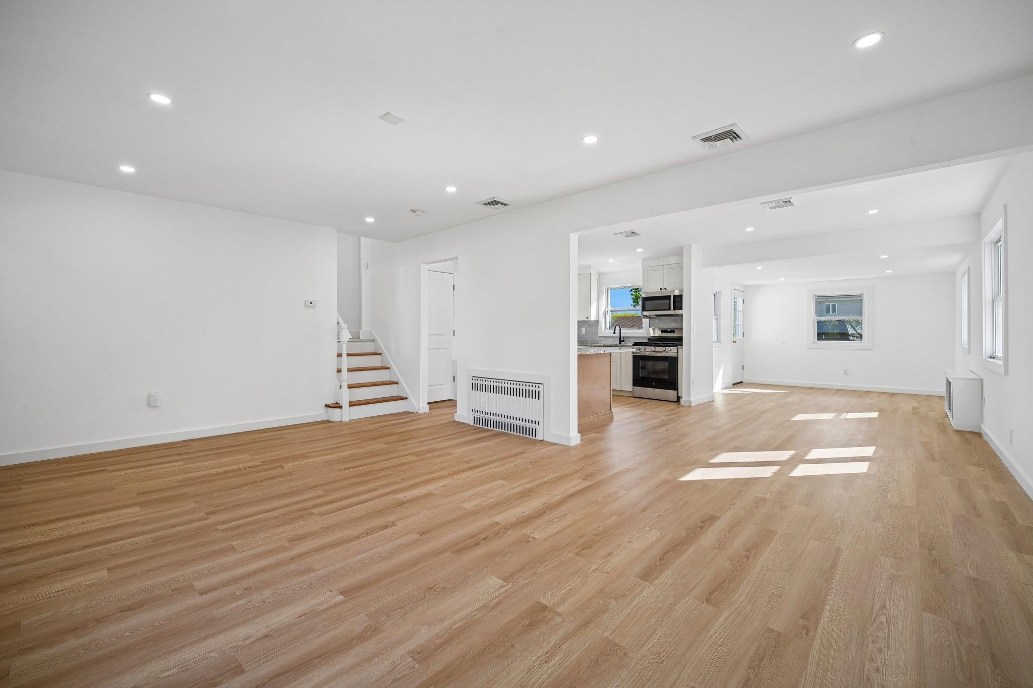 27 MOUNTAINVIEW DR