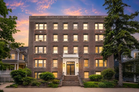Condo For Sale - 115 Highland Ave #10<br/> Jersey City, NJ 07306