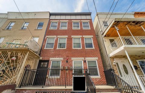 Condo For Sale - 175 Van Horne St #1<br/> Hudson County, Jersey City, NJ 07304