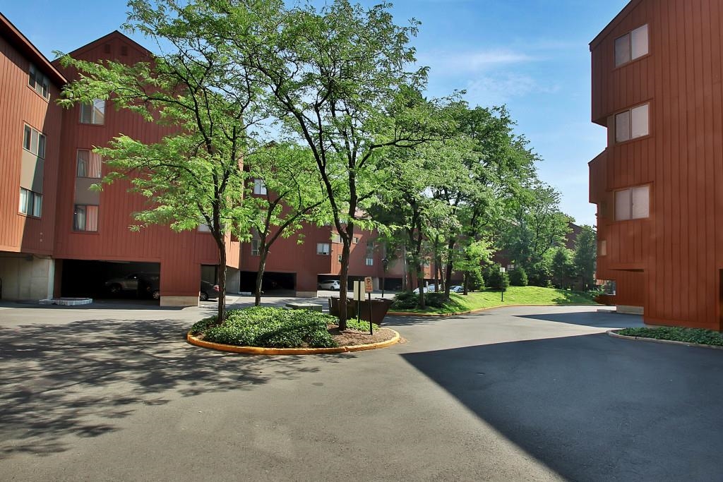 445 Dunlin Plaza #445, Secaucus, New Jersey image 11