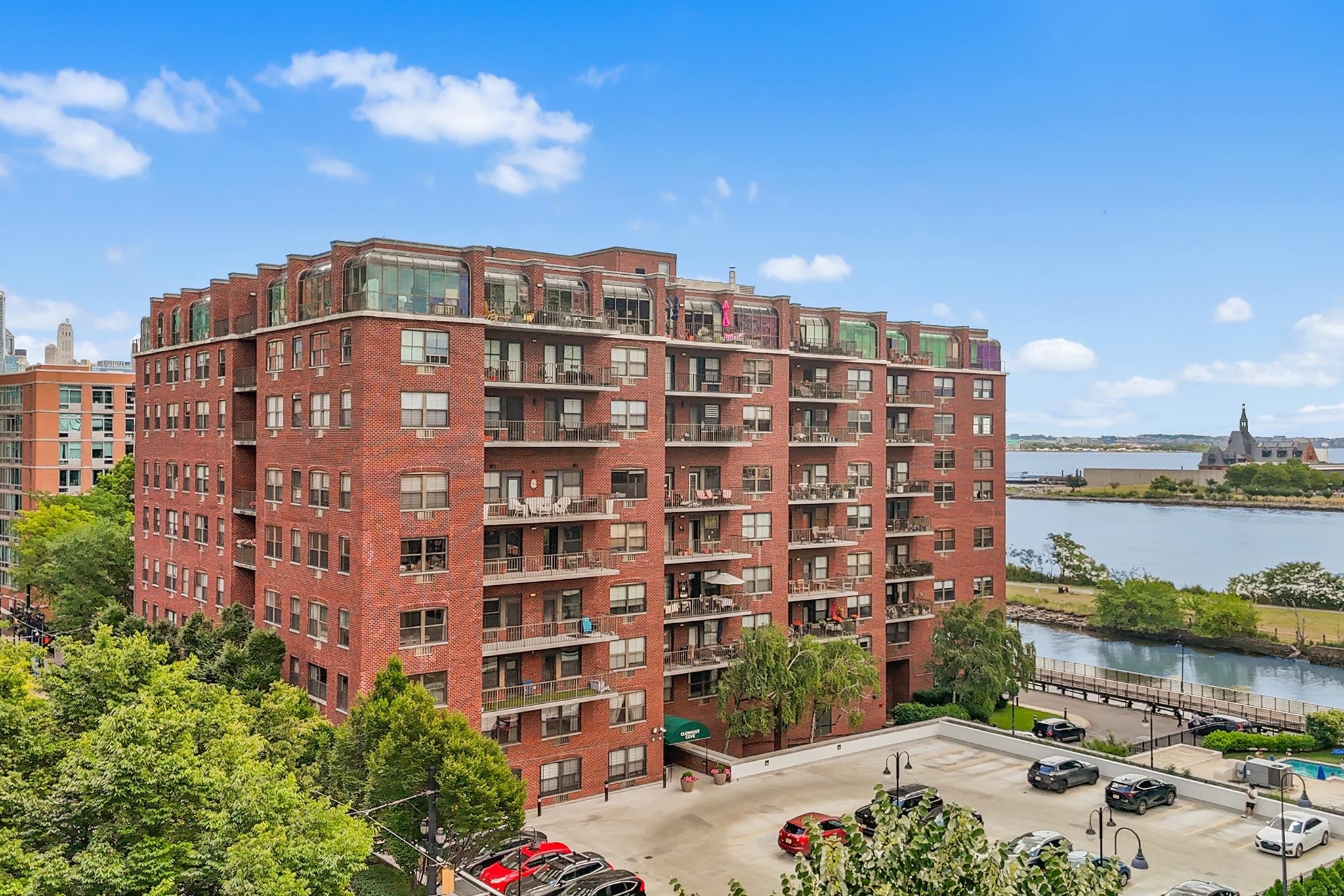 Search Homes 1 1 GREENE ST 511