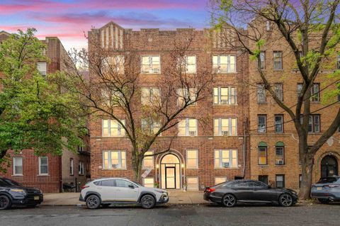 Condo For Sale - 57 Corbin Ave #B2<br/> Jersey City, NJ 07306