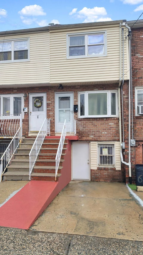 Homes For Sale - 8 Van Nostrand Ave<br/> Jersey City, NJ 07305