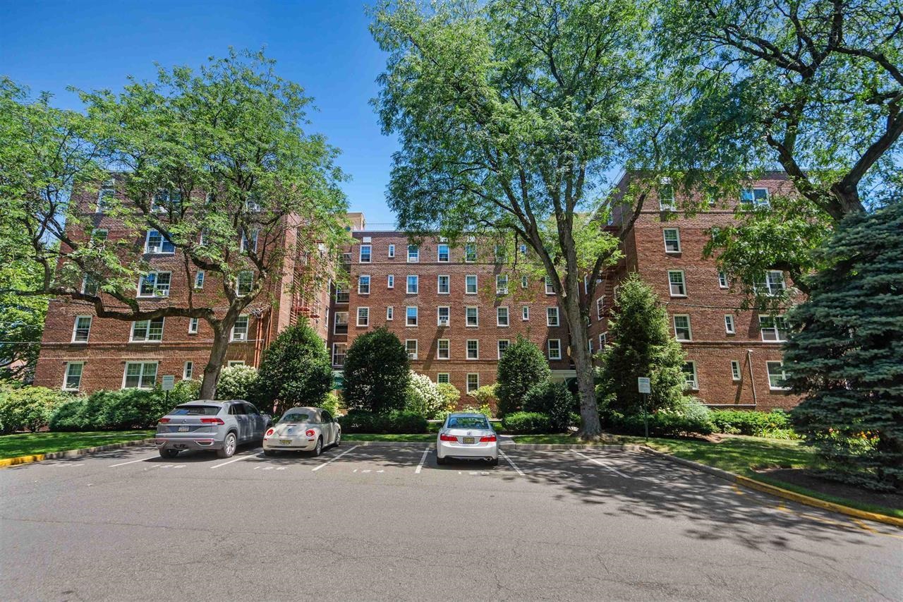 8700 Blvd East #4C, North Bergen, New Jersey image 1