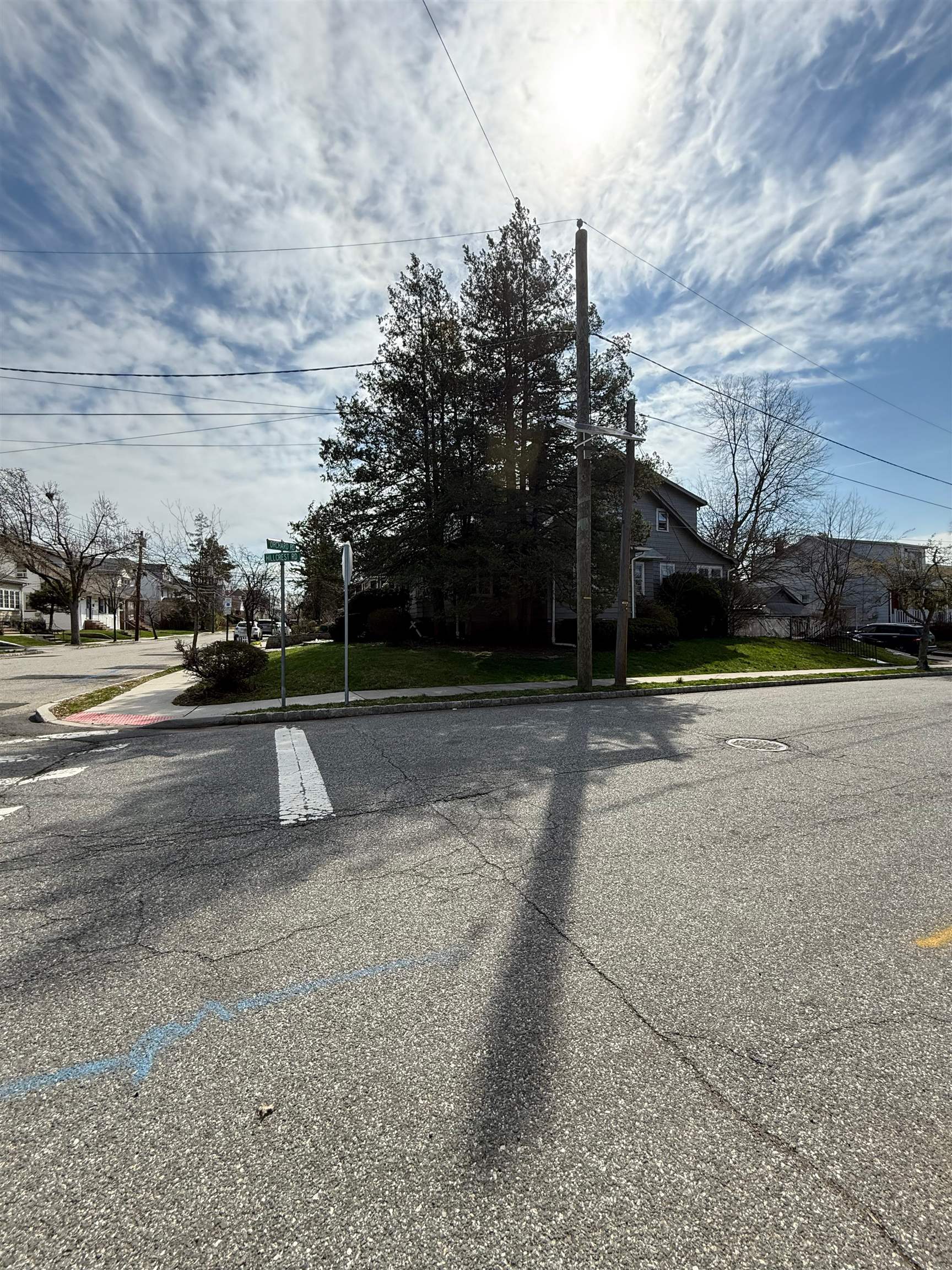 12-14 HILLCREST RD 2