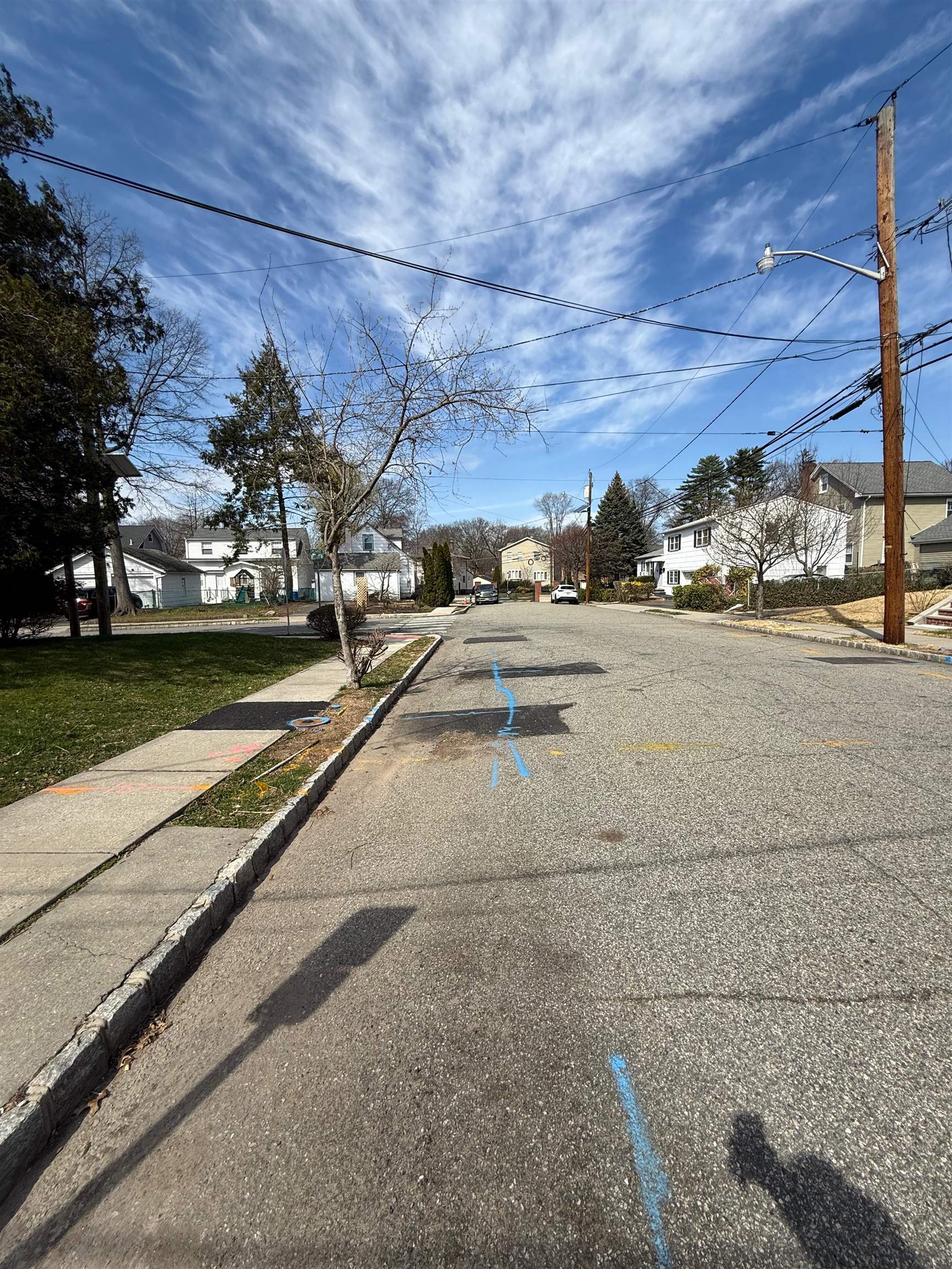 12-14 HILLCREST RD 2