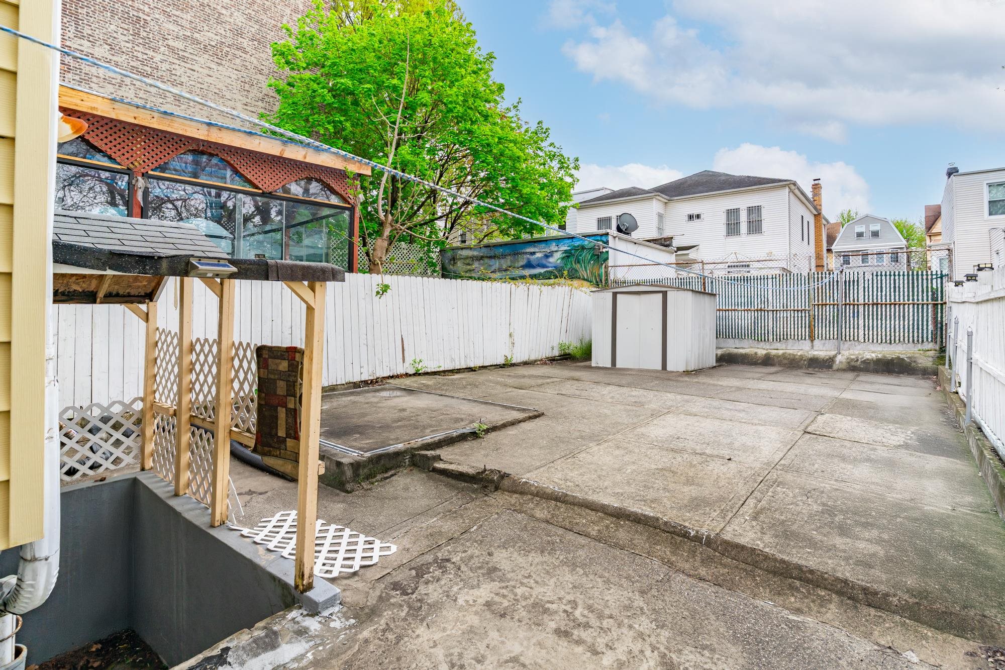27 Lexington Ave, Jersey City, New Jersey image 4