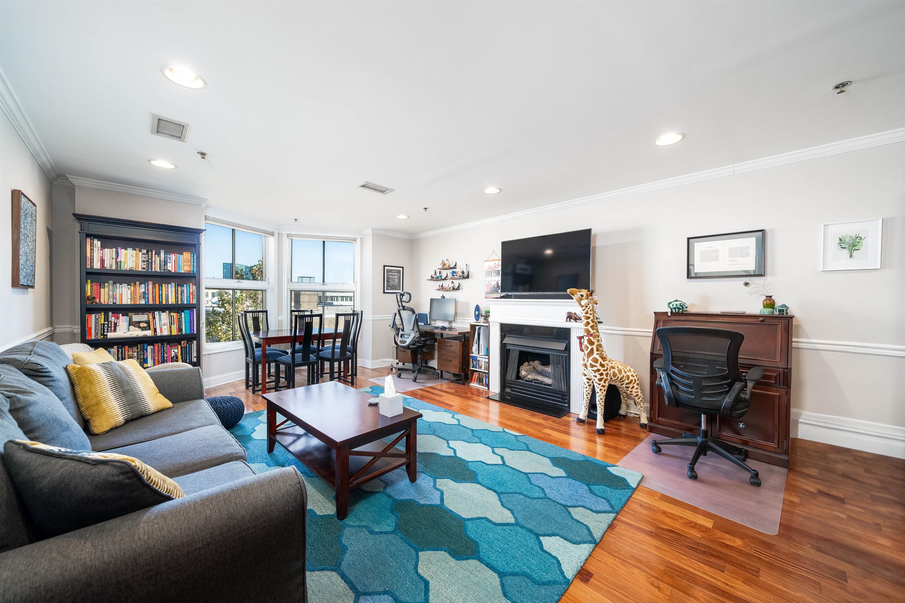 812 Grand St #520, Hoboken, New Jersey image 3