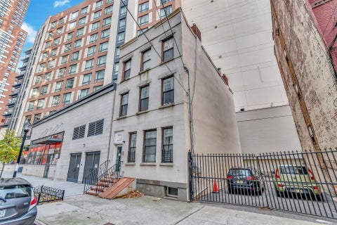Multifamily For Sale - 168 Steuben St<br/> Jersey City, NJ 07302